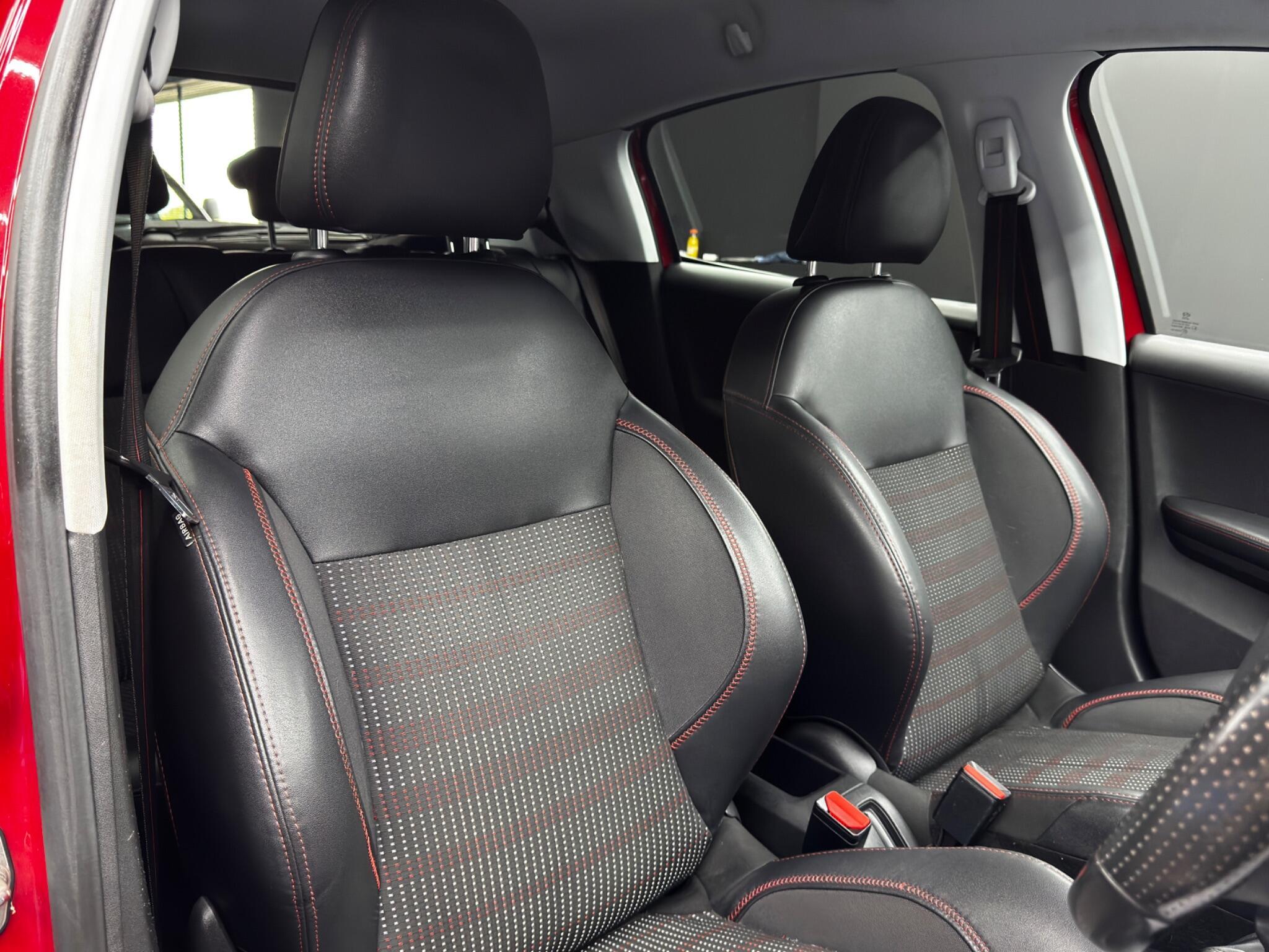 Peugeot 208 - Image 12