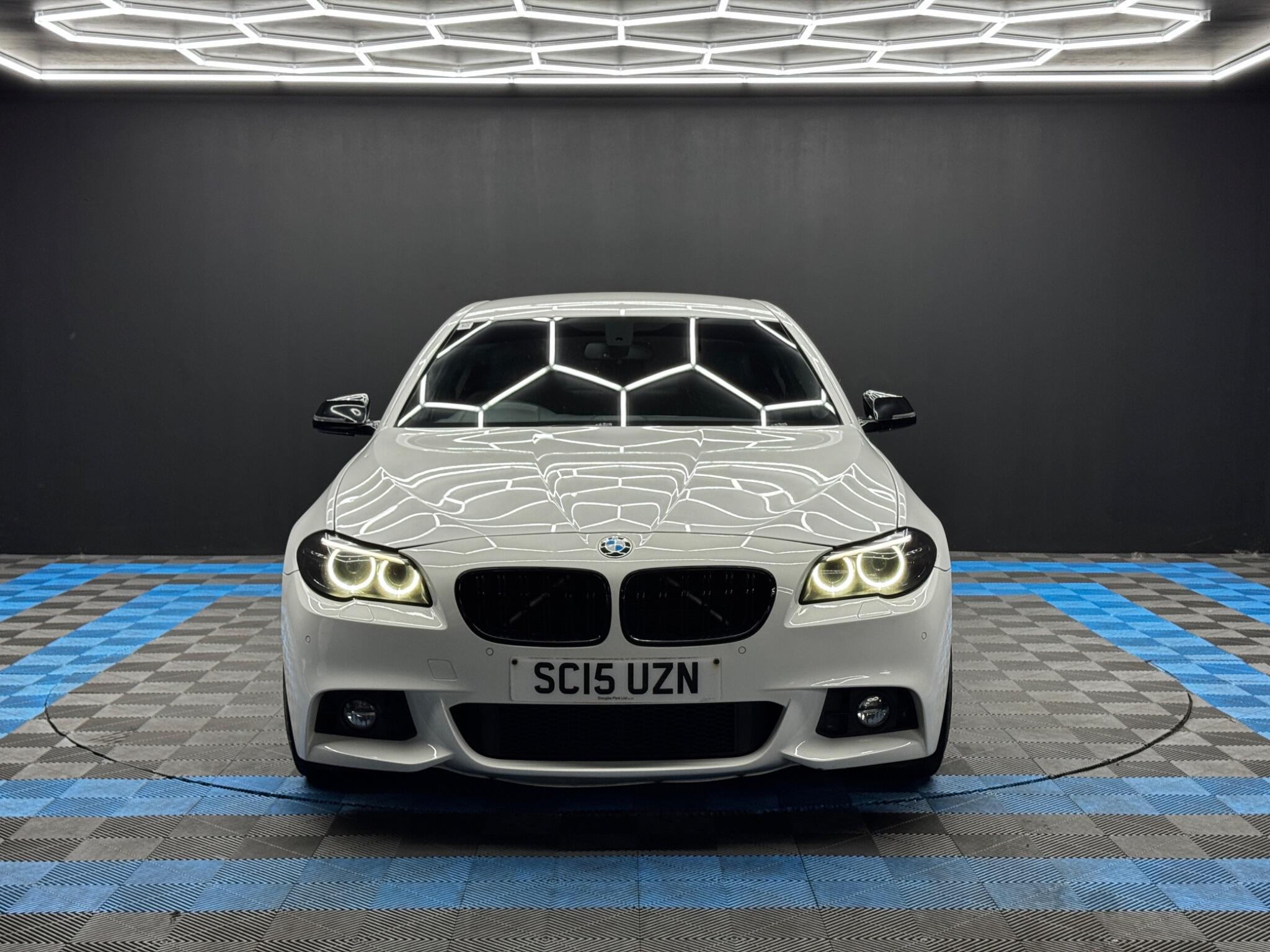BMW 5 Series - Image 2