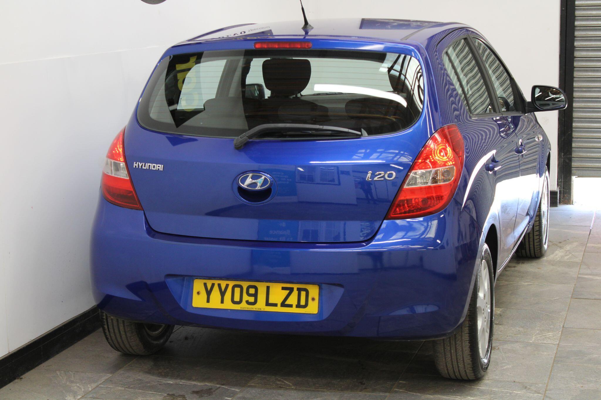 Hyundai i20 - Image 13