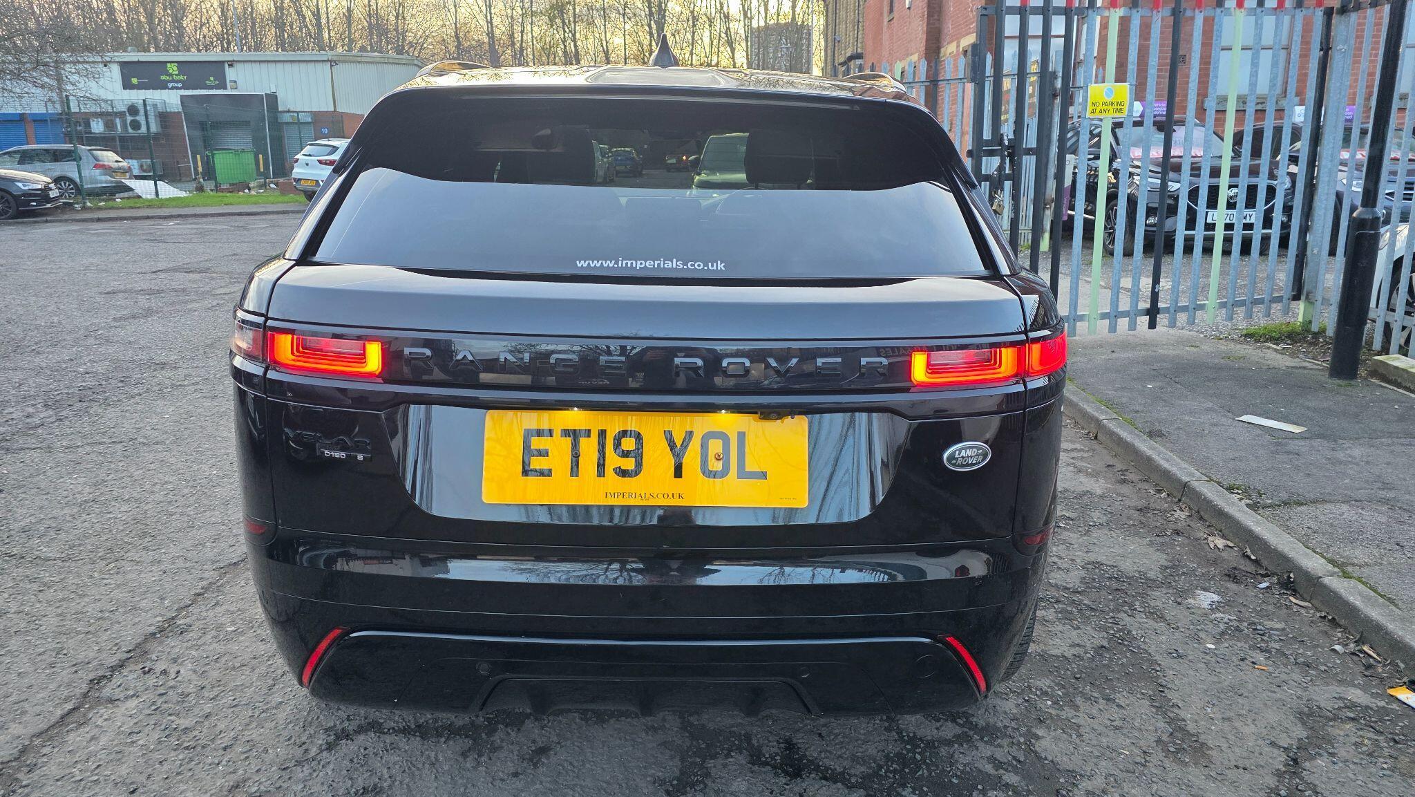 Land Rover Range Rover Velar - Image 24