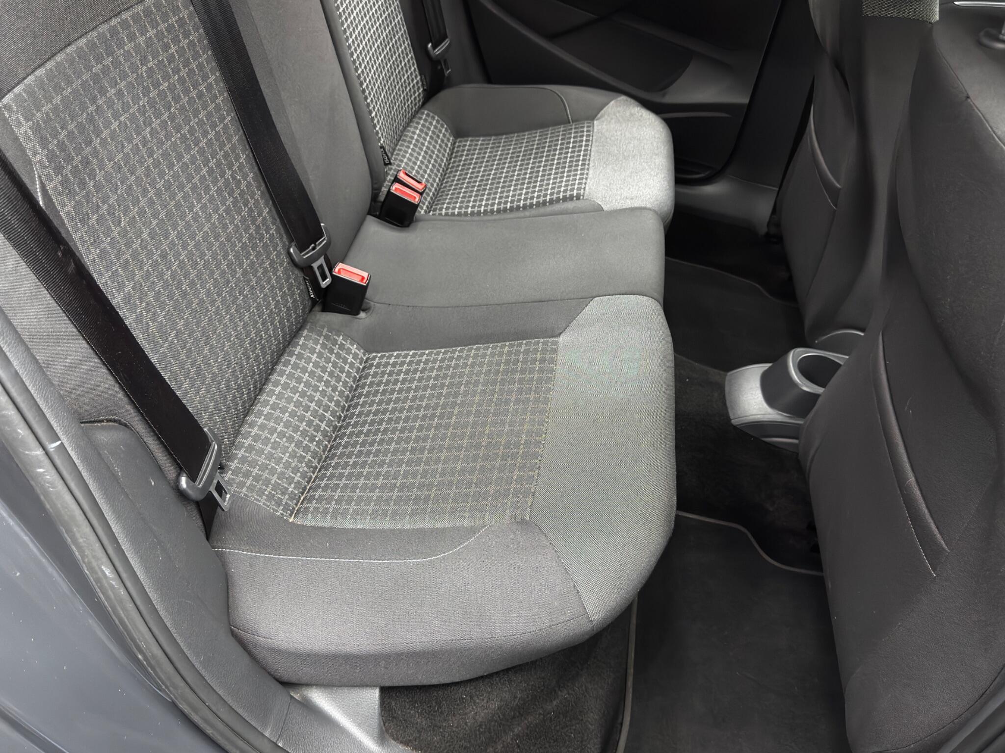 Volkswagen Polo - Image 16