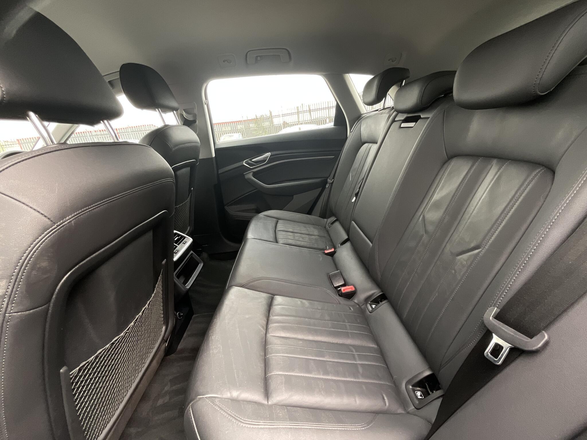 Audi E-Tron - Image 14