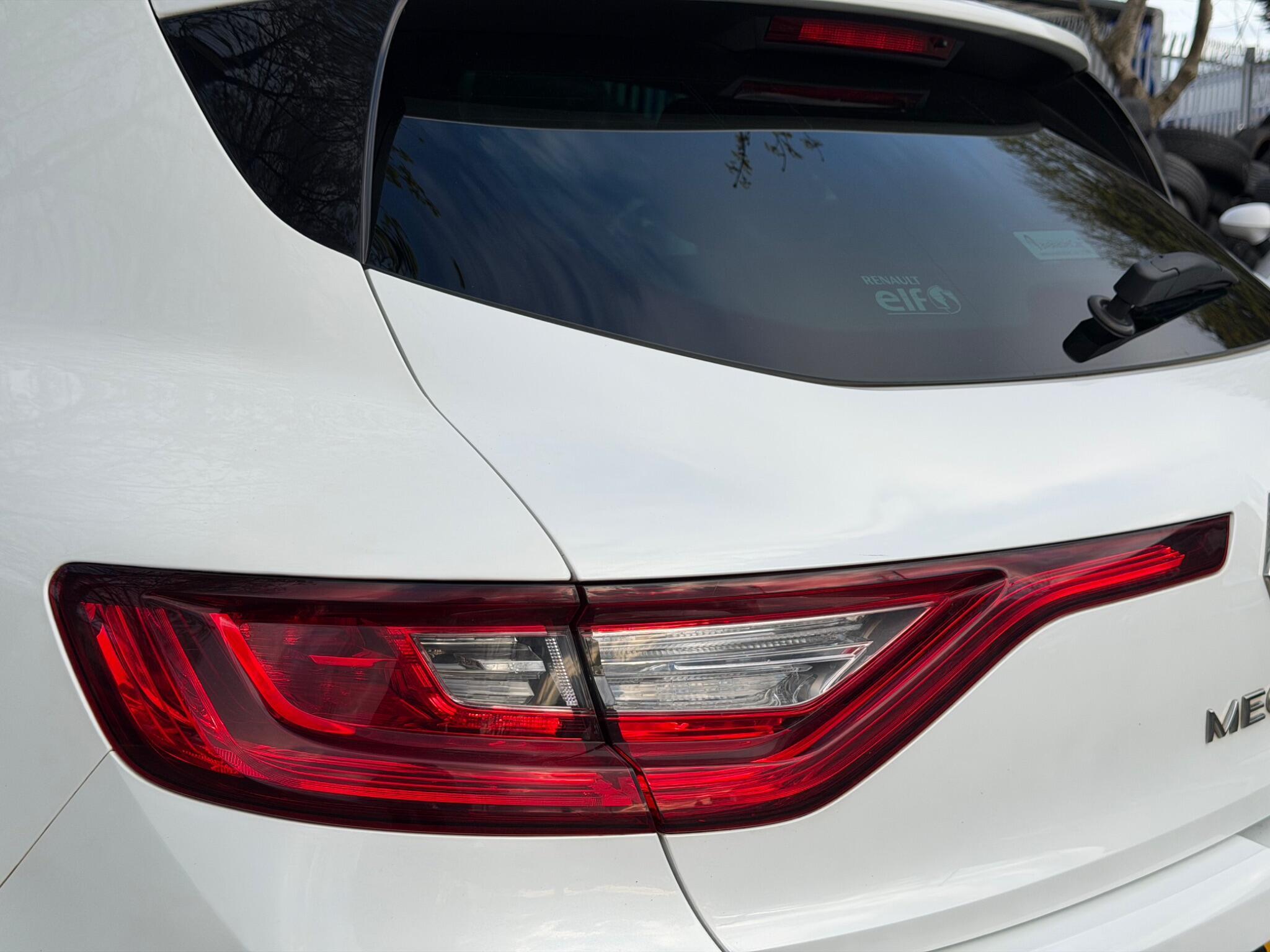 Renault Megane - Image 49