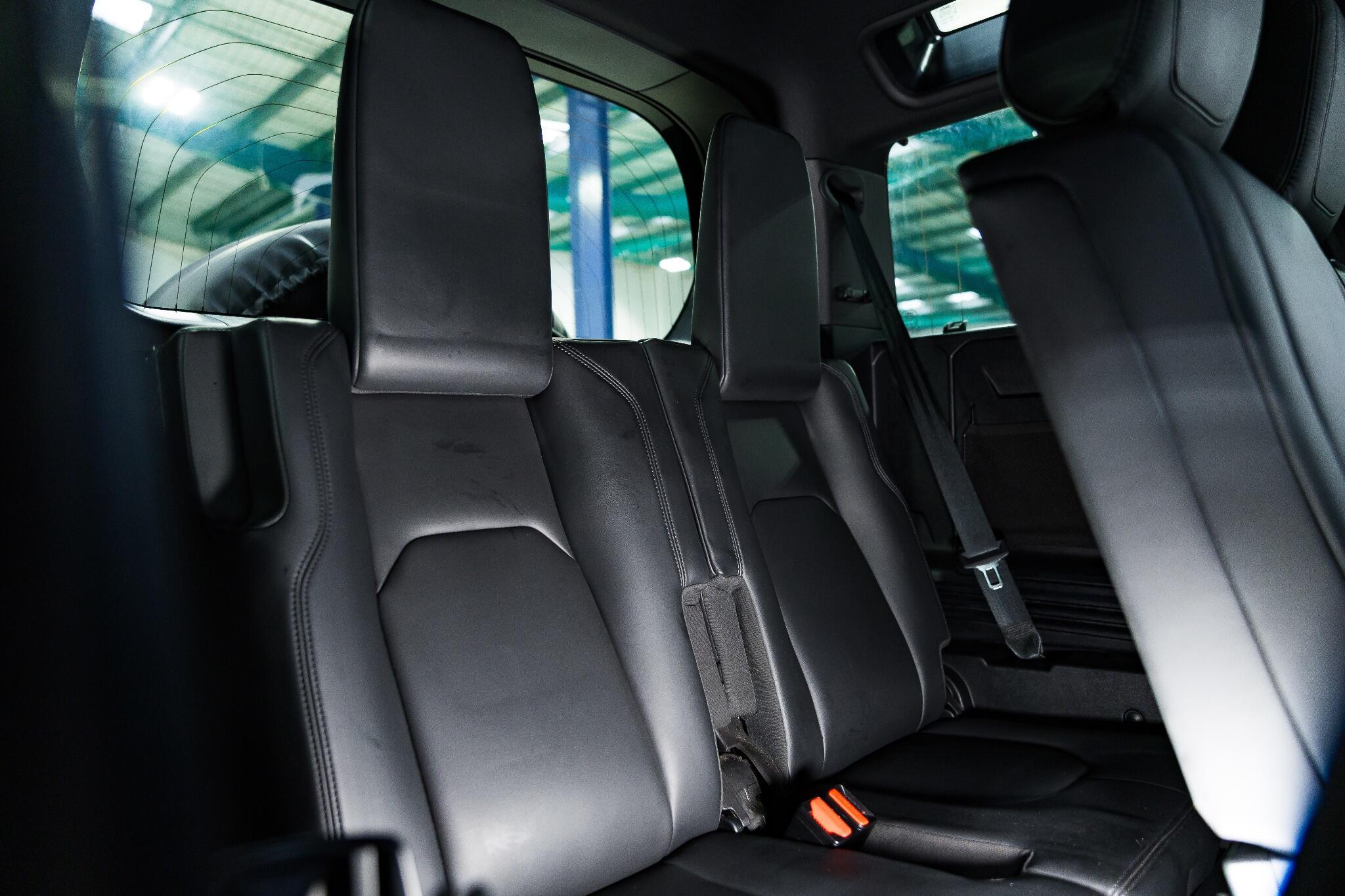 Land Rover Defender 110 - Image 50