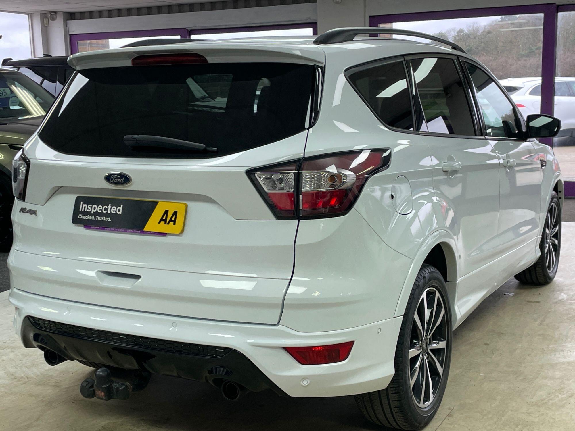 Ford Kuga - Image 11