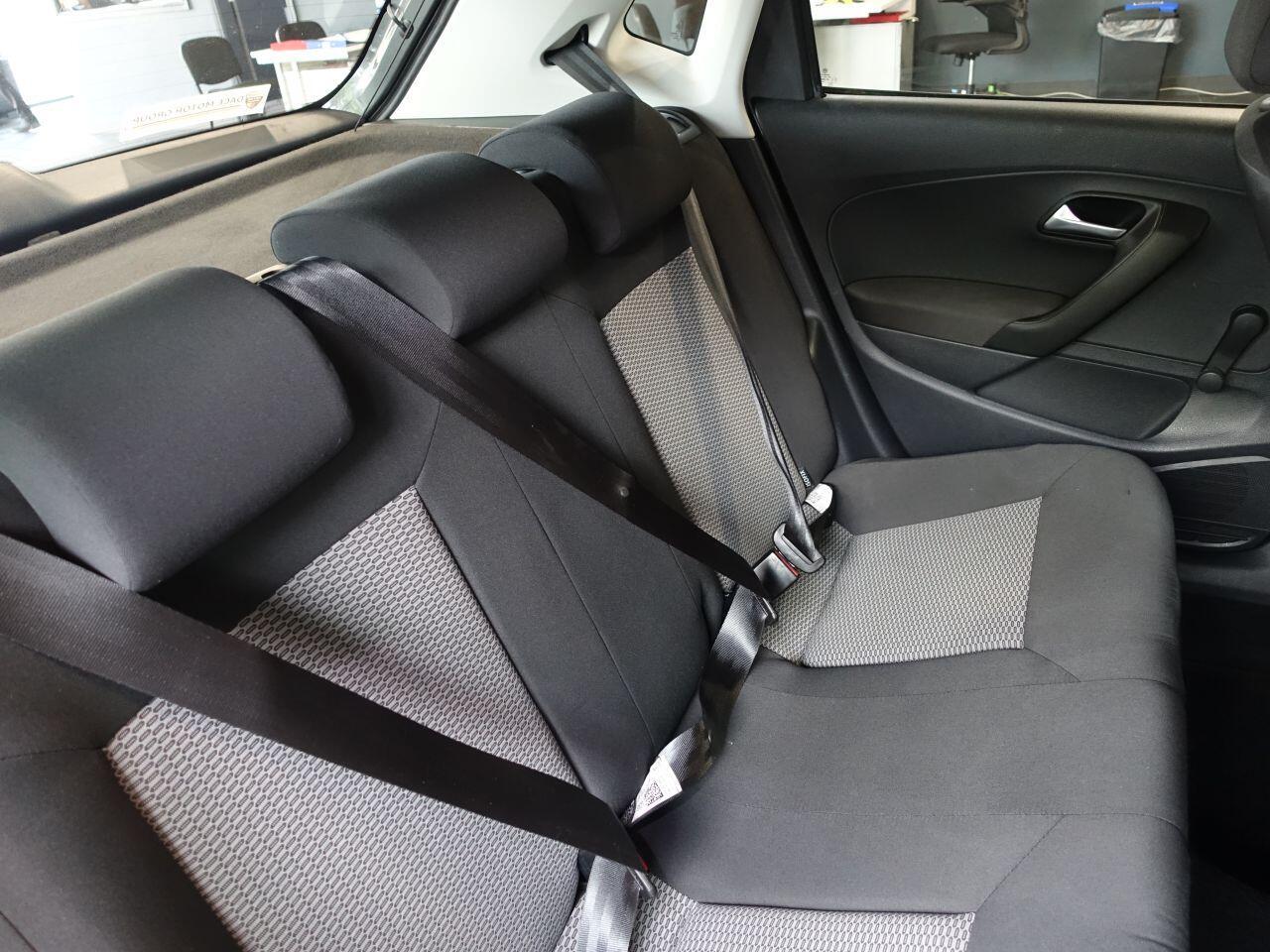 Volkswagen Polo - Image 13