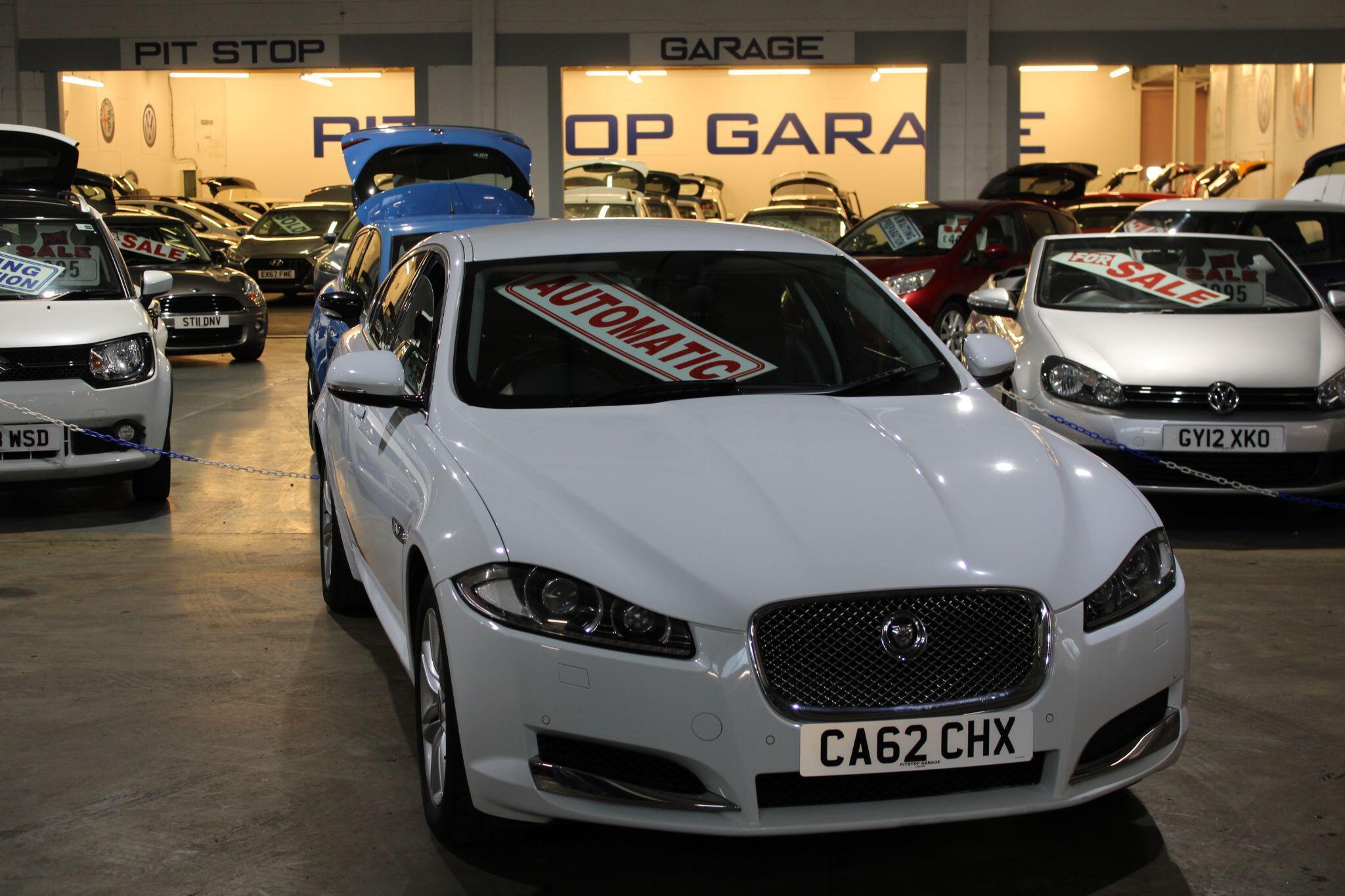 Jaguar XF - Image 14