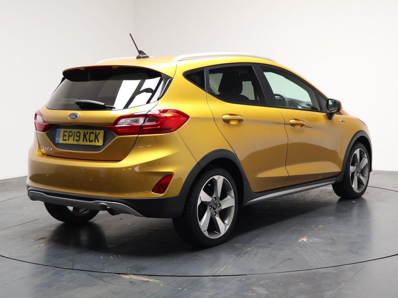Ford Fiesta - Image 9