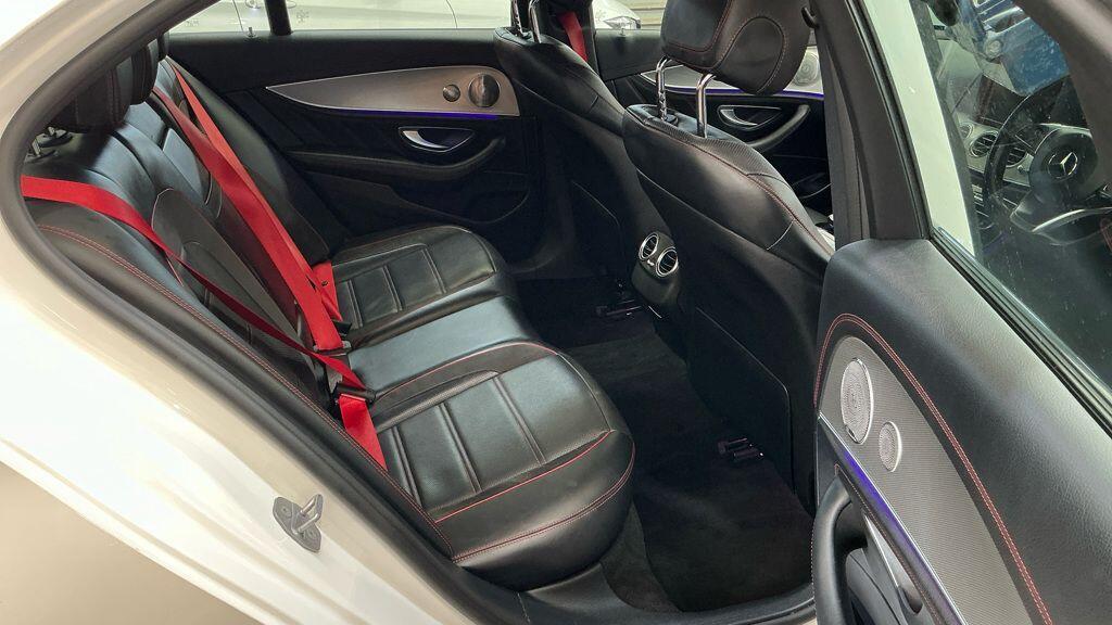Mercedes-benz E Class - Image 9