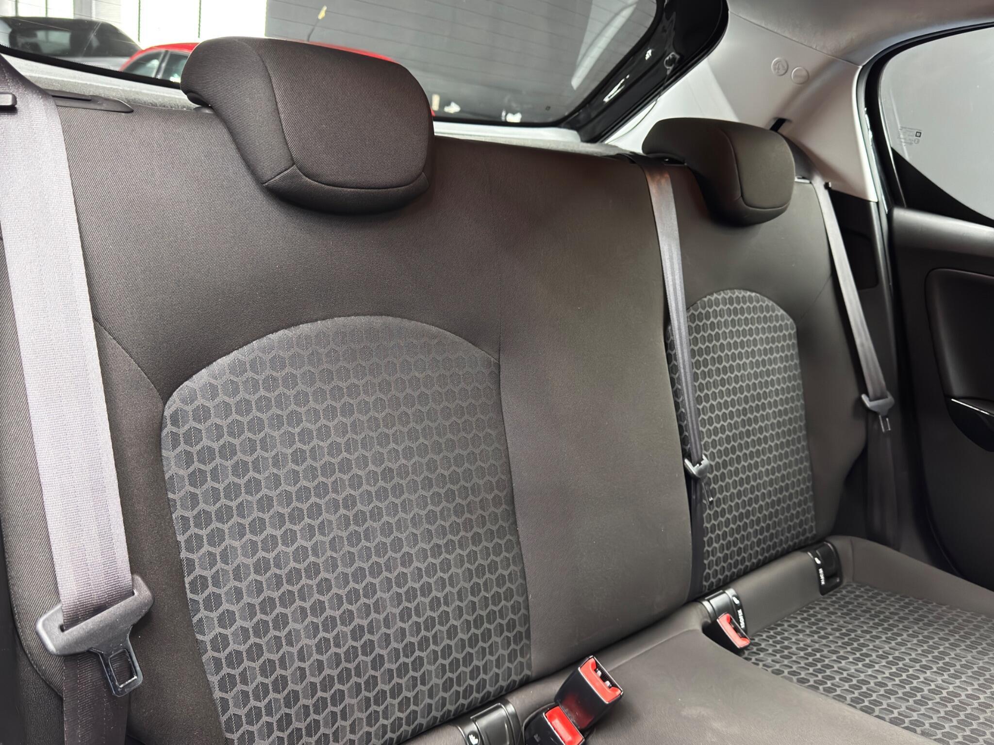 Vauxhall Corsa - Image 15