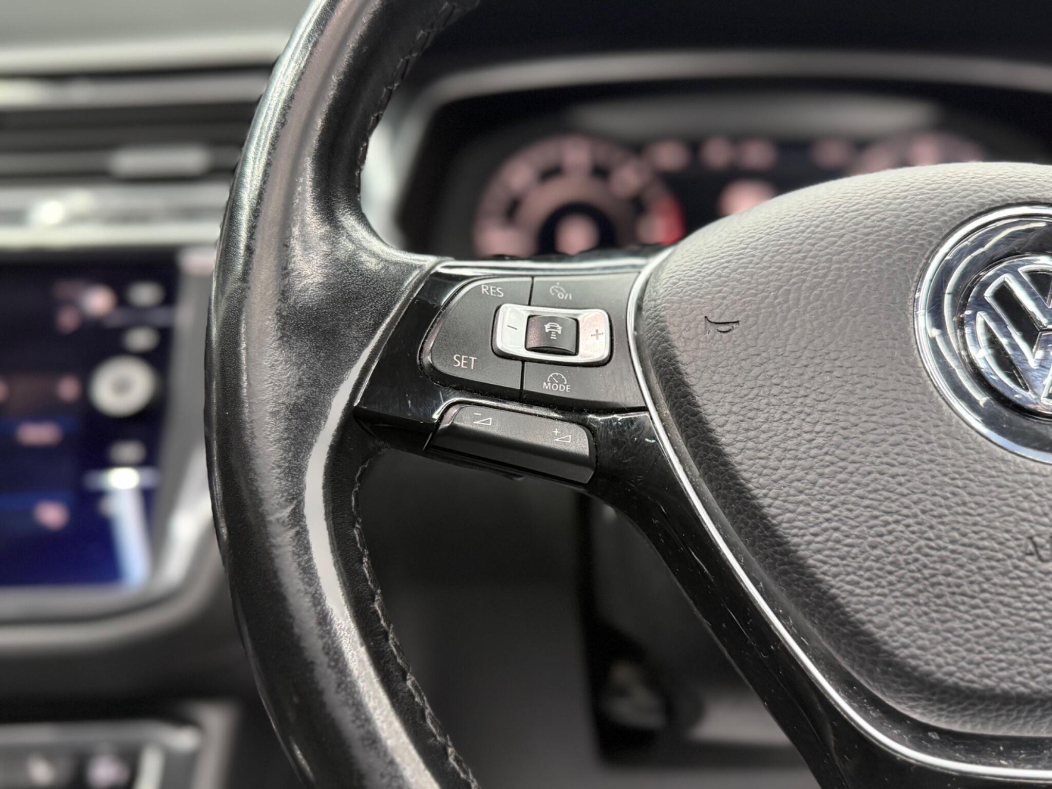 Volkswagen Tiguan - Image 19