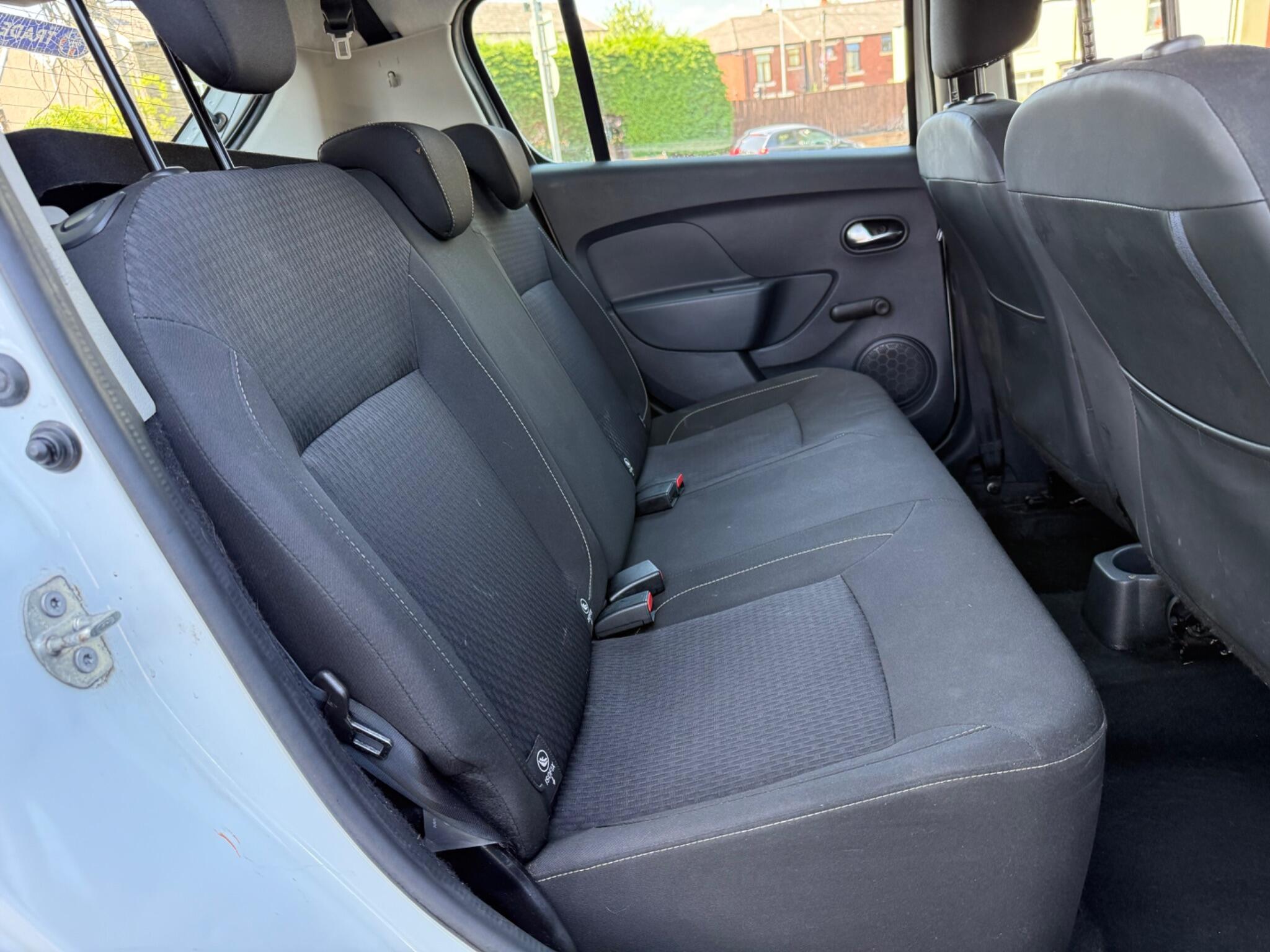 Dacia Sandero - Image 12