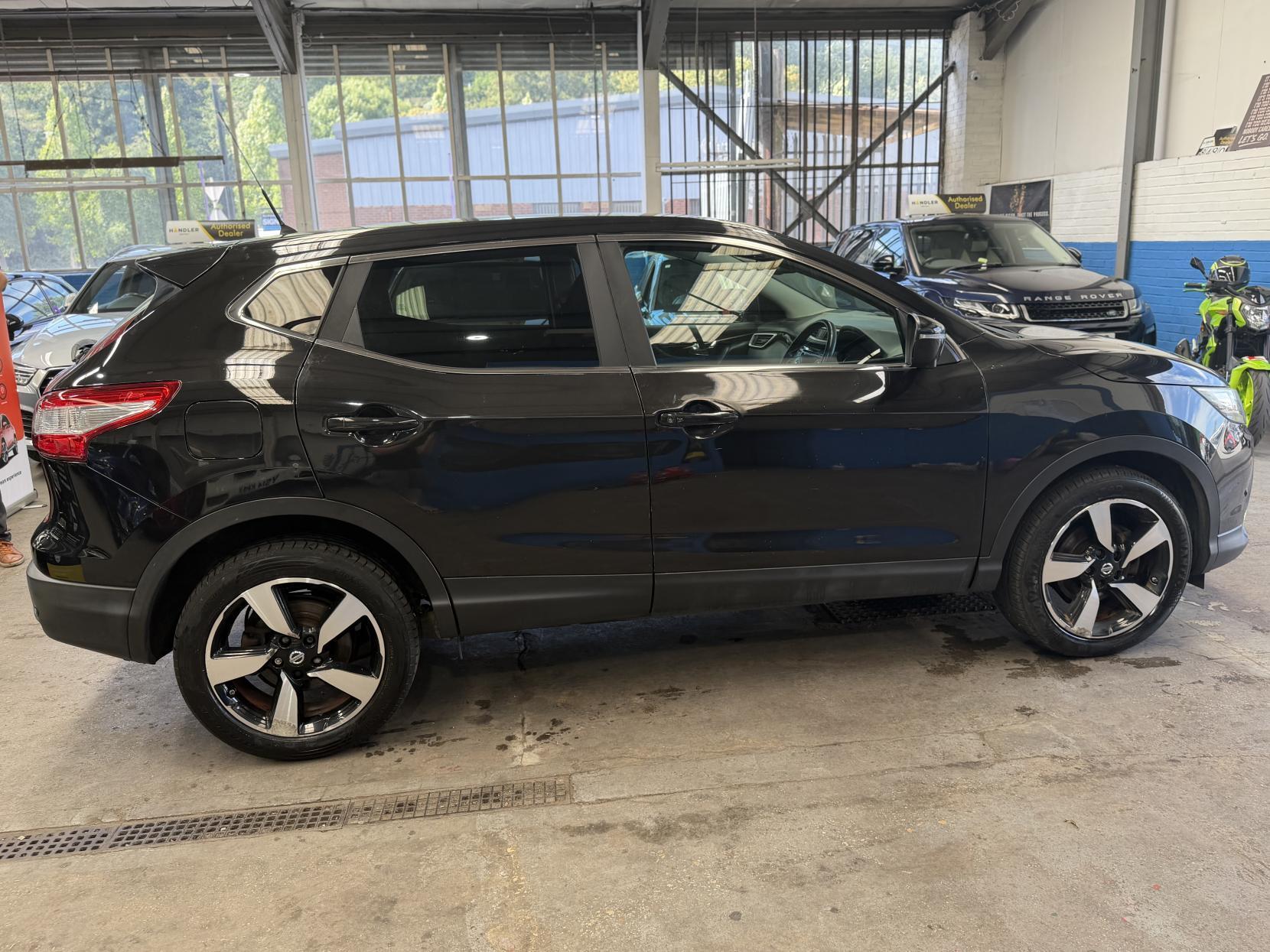 Nissan Qashqai - Image 8