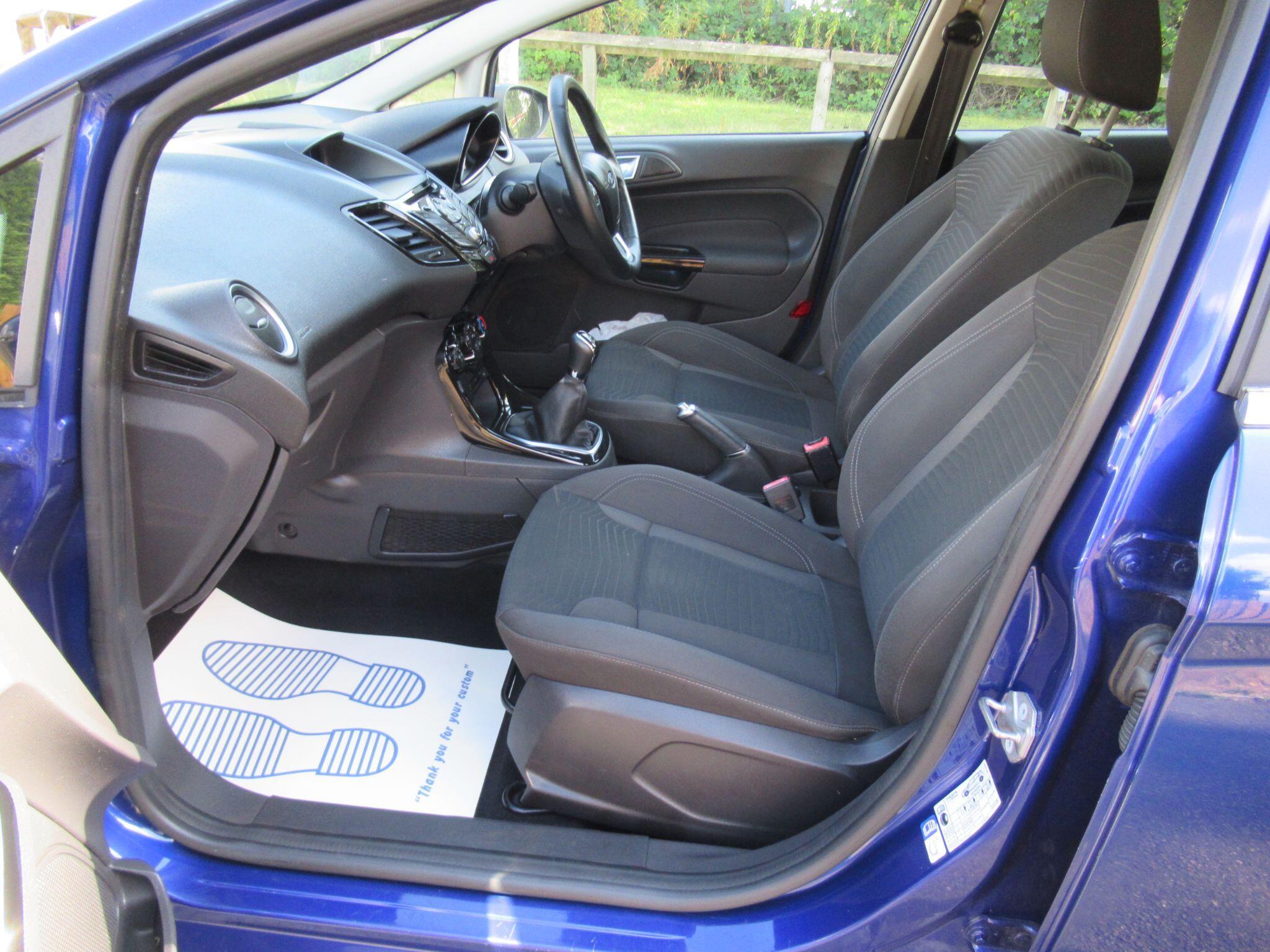 Ford Fiesta - Image 14
