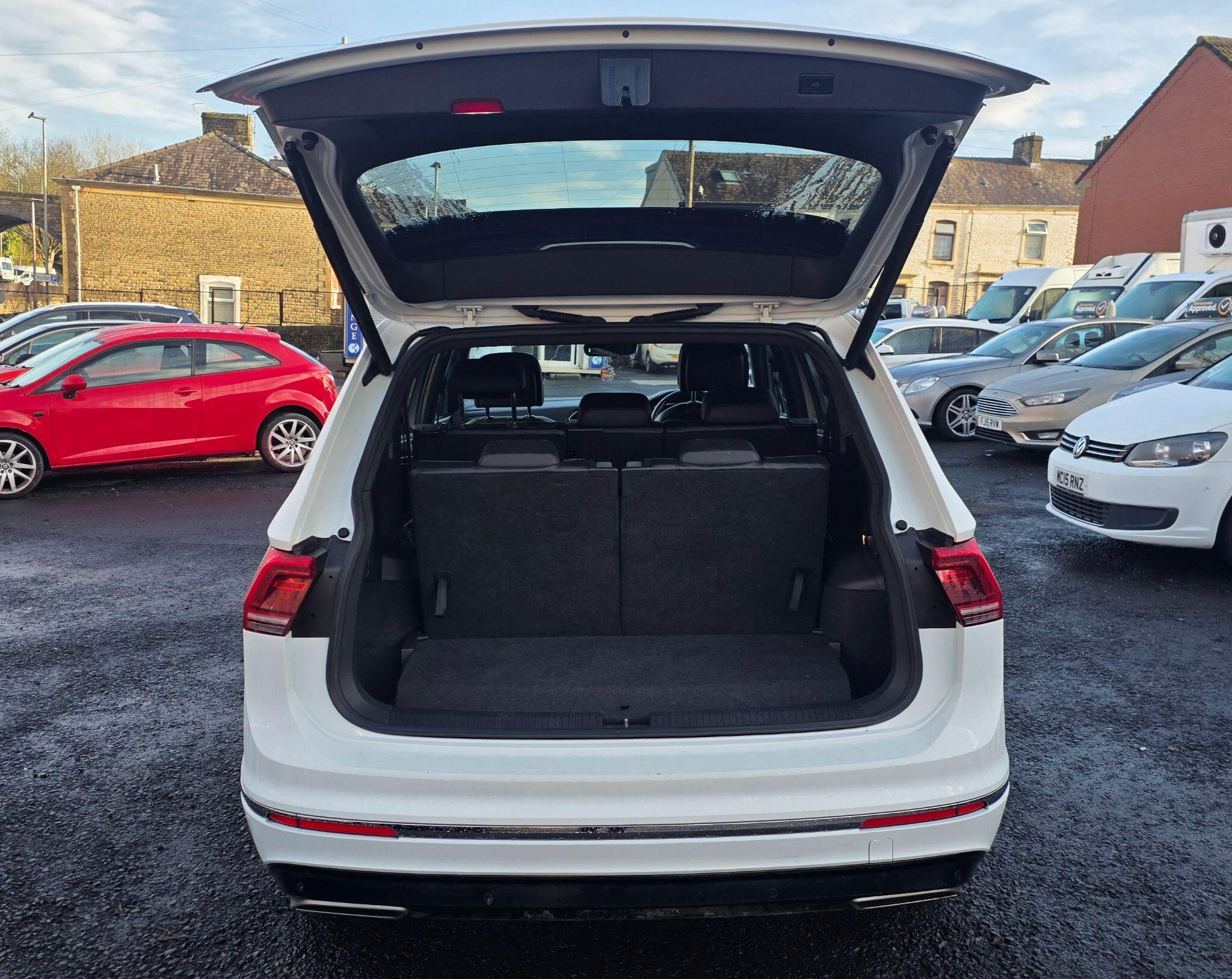 Volkswagen Tiguan Allspace - Image 23