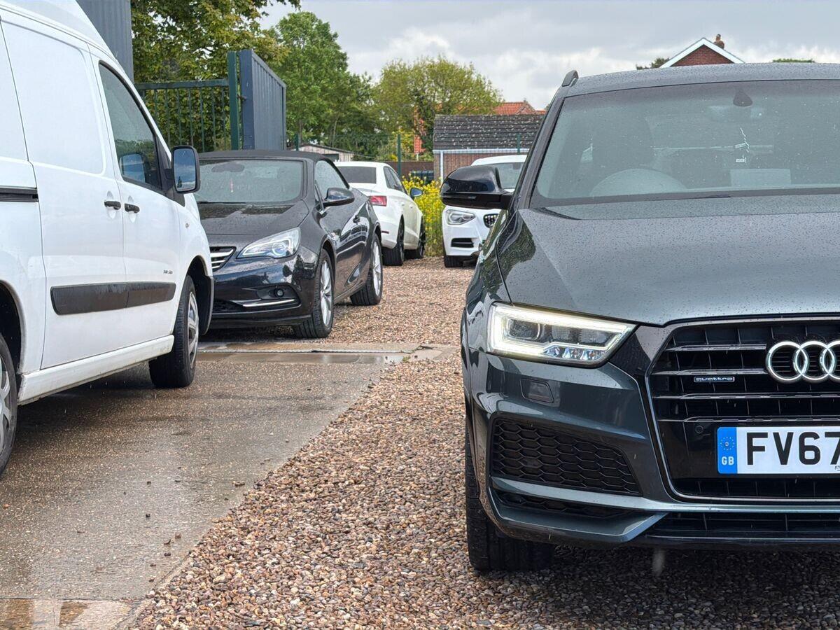Audi Q3 - Image 11