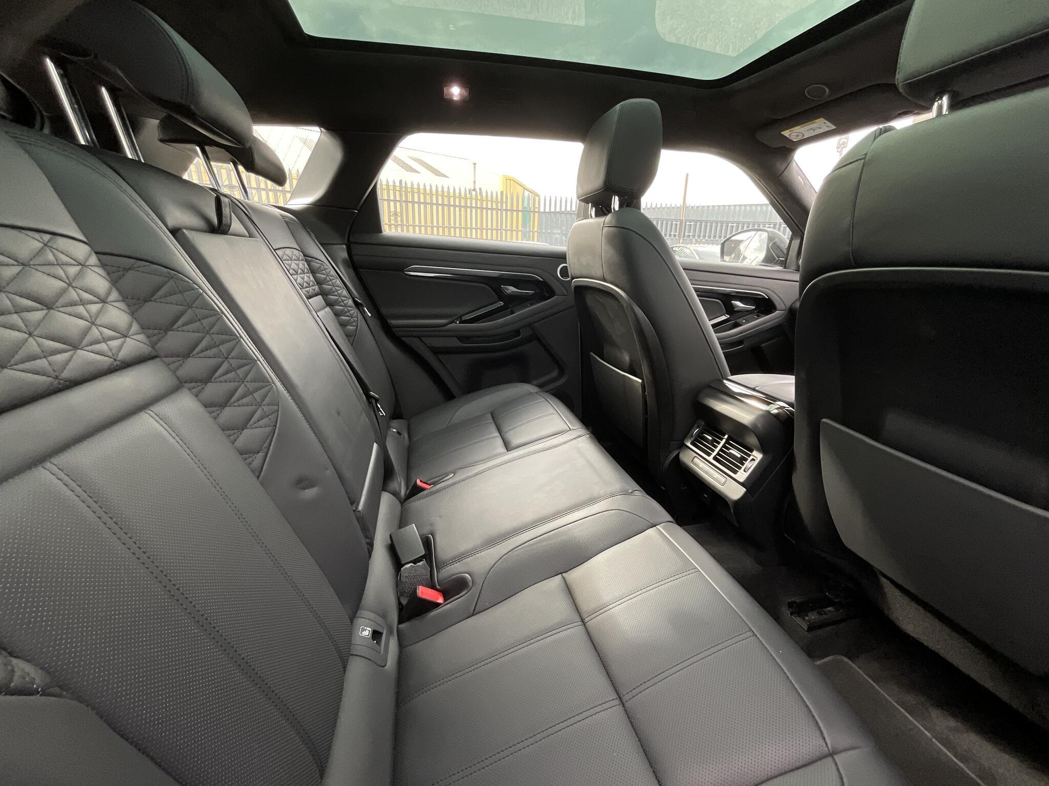 Land Rover Range Rover Evoque - Image 12