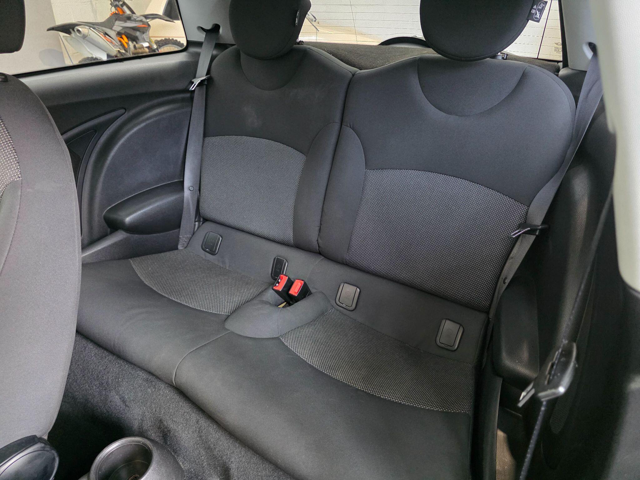 MINI Hatch - Image 16