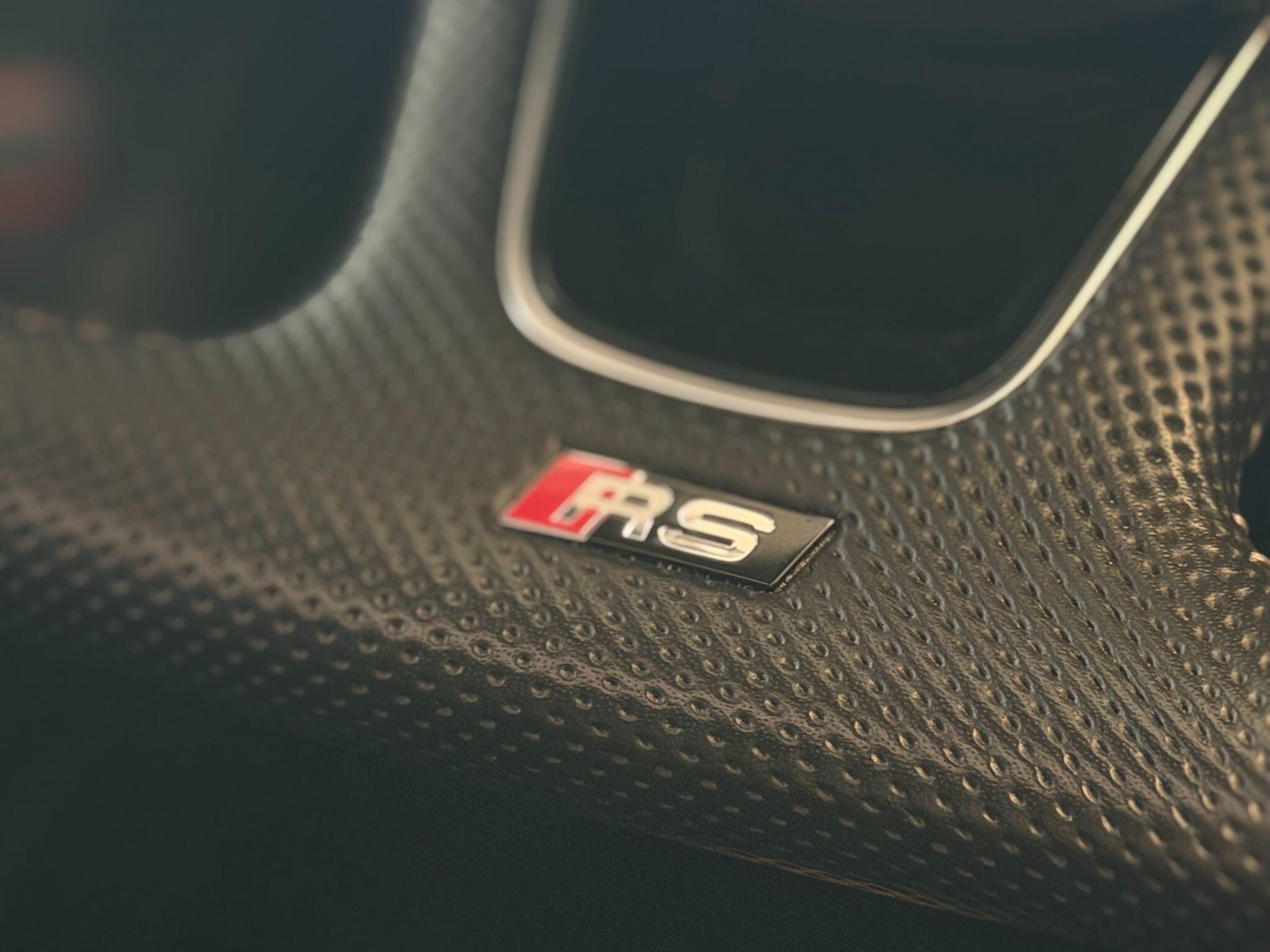Audi Rs4 Avant - Image 2