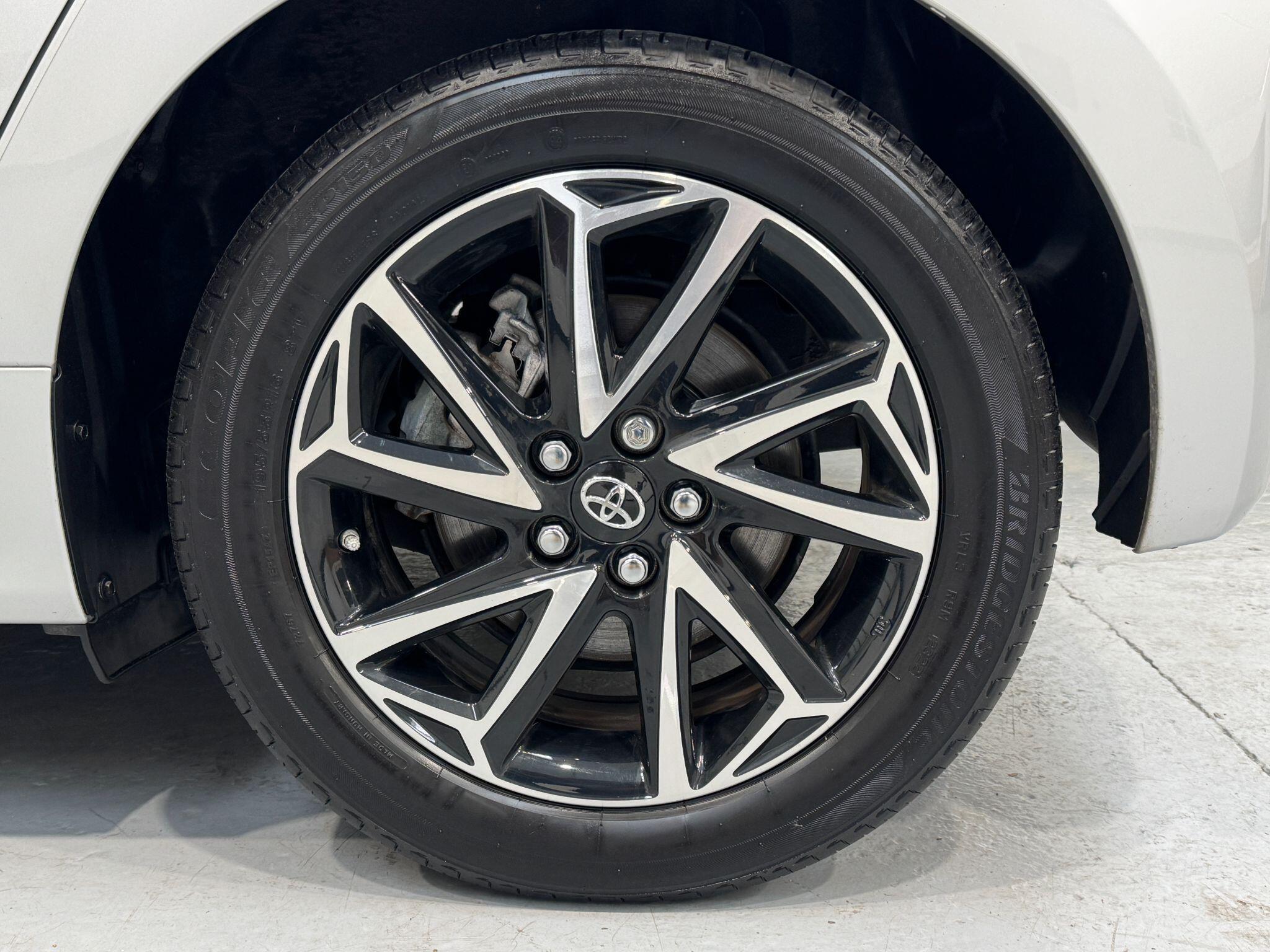 Toyota Yaris - Image 16