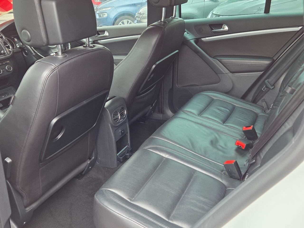 Volkswagen Tiguan - Image 28