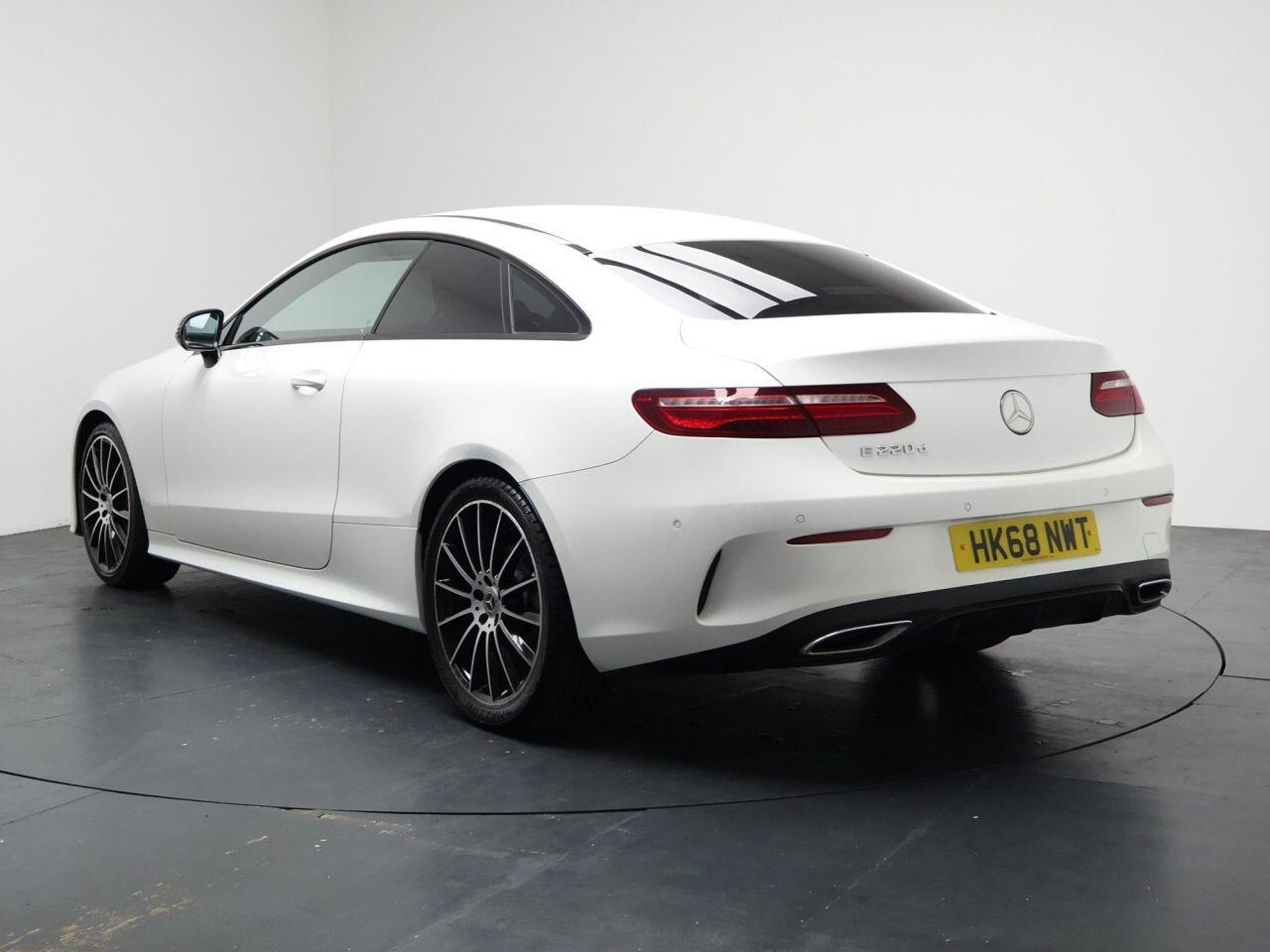 Mercedes-benz E Class - Image 5