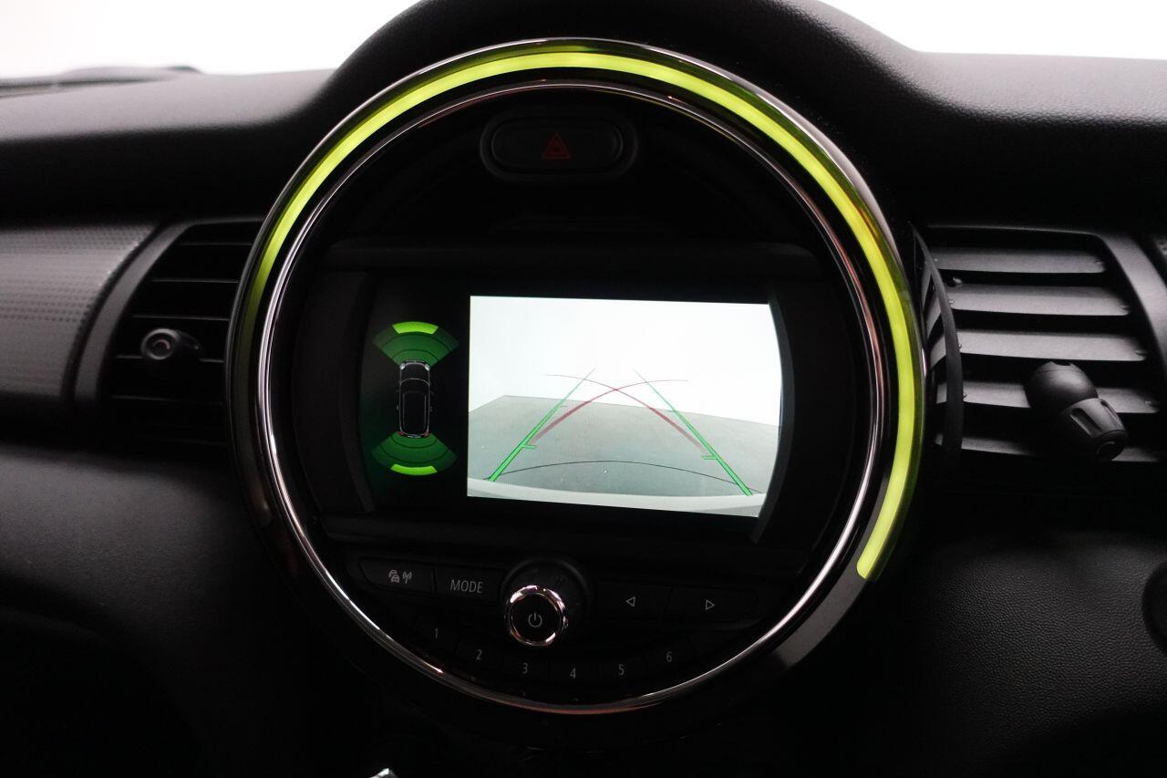 MINI Hatch - Image 2