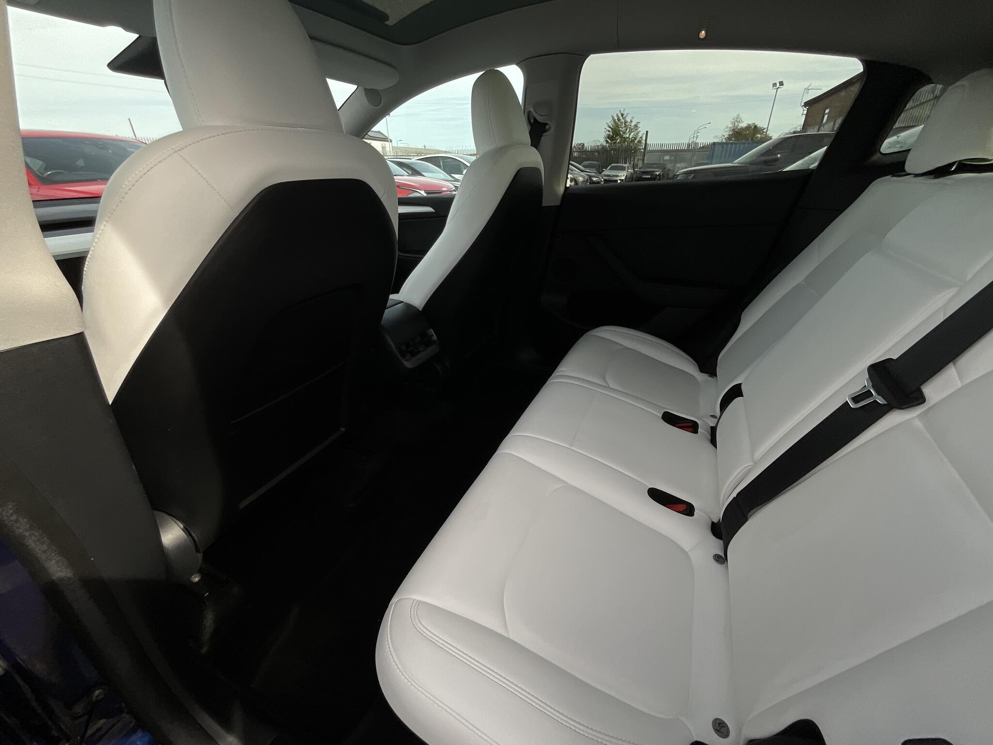 Tesla Model Y - Image 15