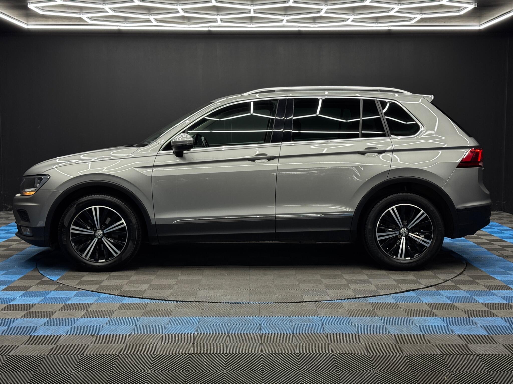 Volkswagen Tiguan - Image 8