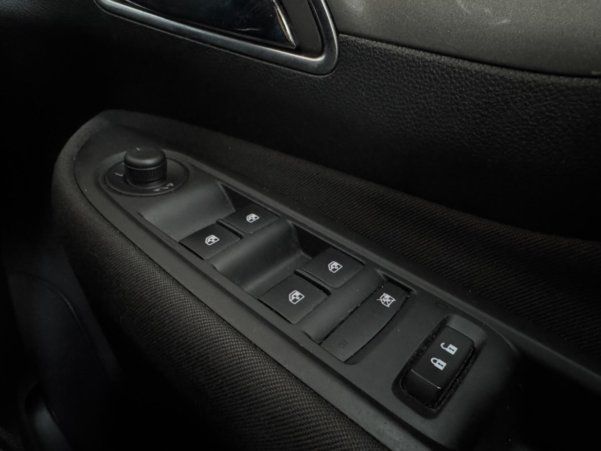 Vauxhall Mokka - Image 18