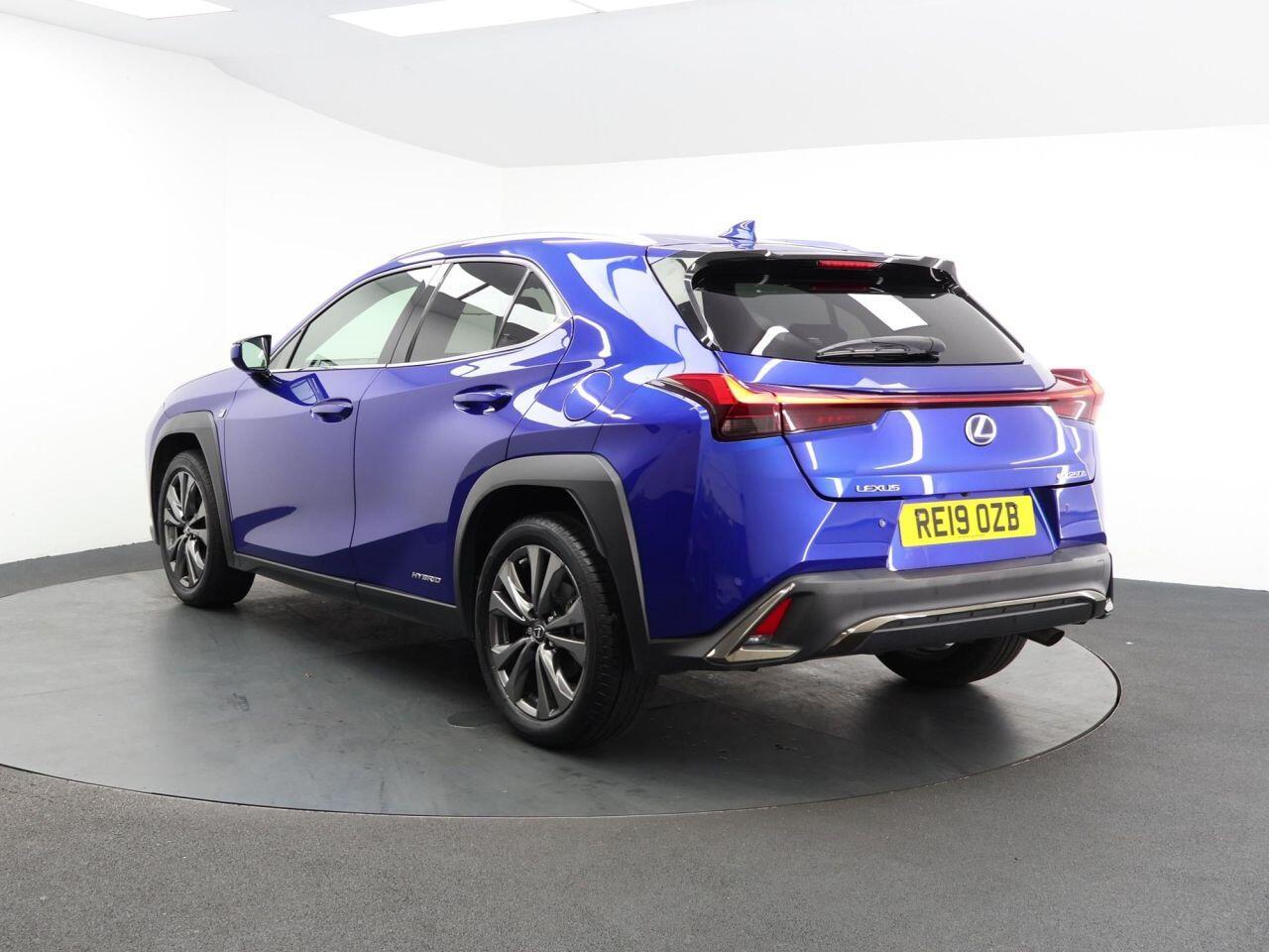 Lexus UX - Image 9
