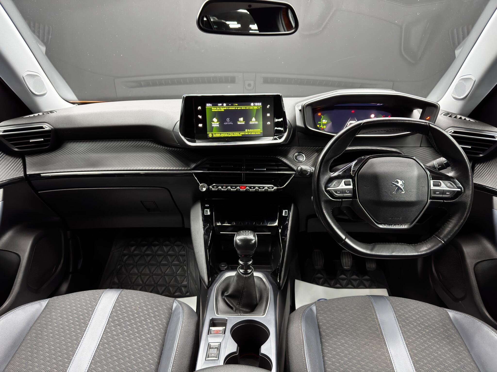 Peugeot 2008 - Image 10
