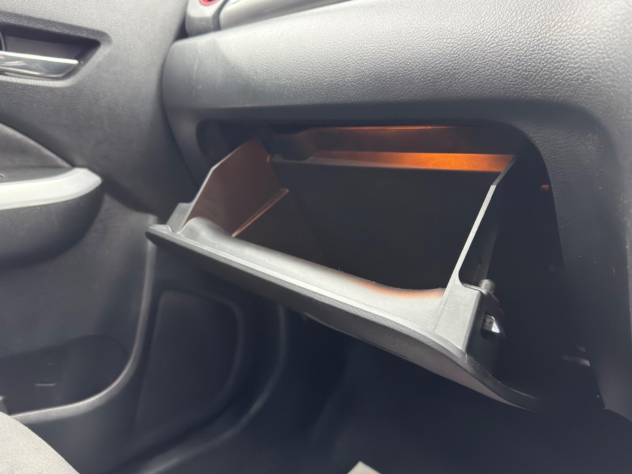 Suzuki Vitara - Image 30