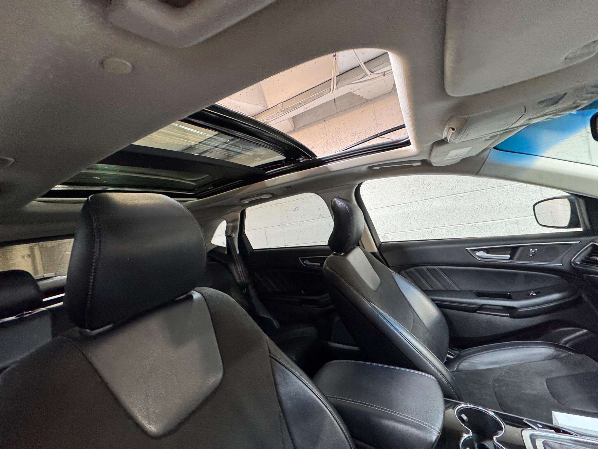 Ford Edge - Image 10