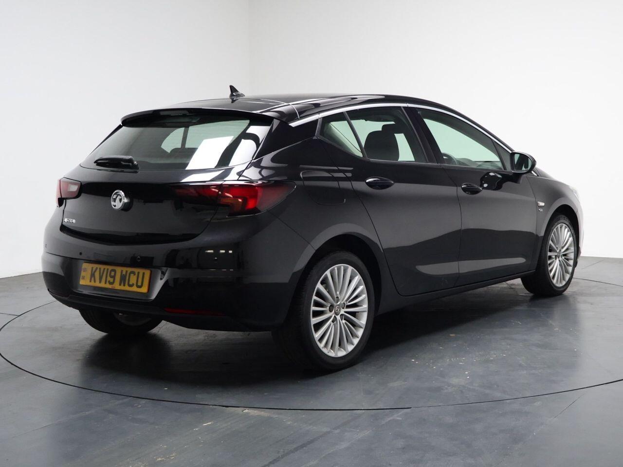 Vauxhall Astra - Image 11