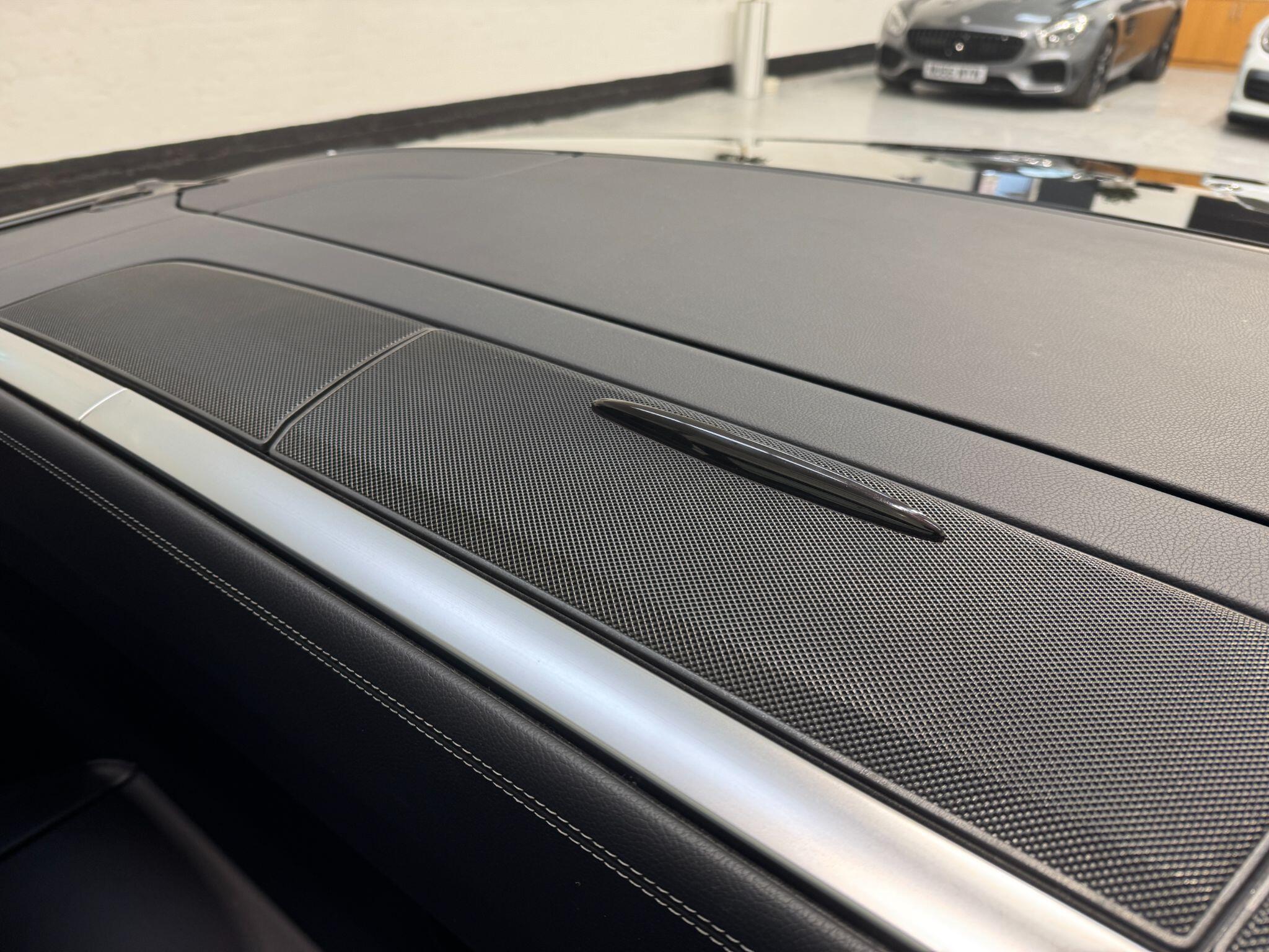 Mercedes SL - Image 67