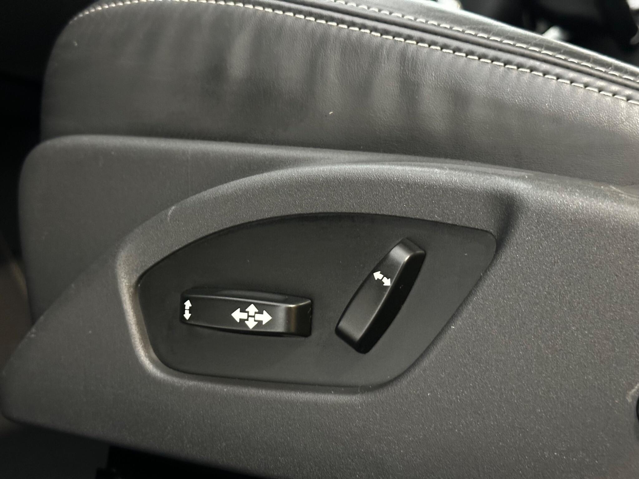 Volvo XC70 - Image 19
