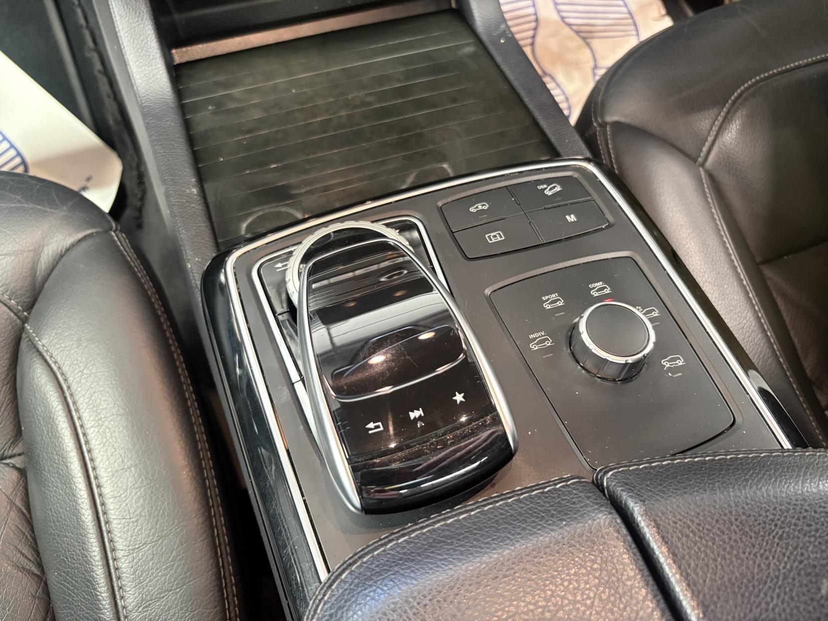 Mercedes GLS - Image 18