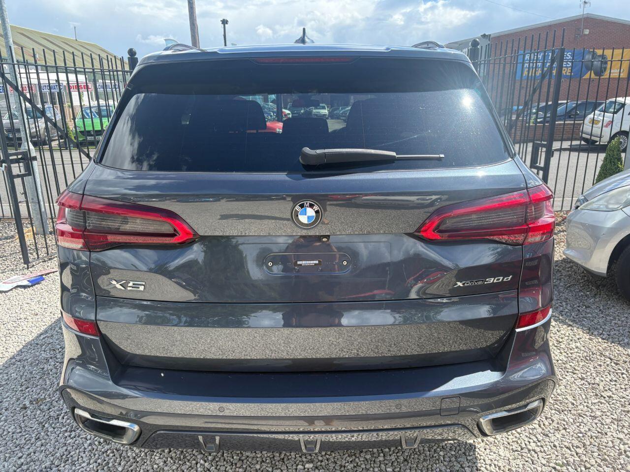 BMW X5 - Image 4