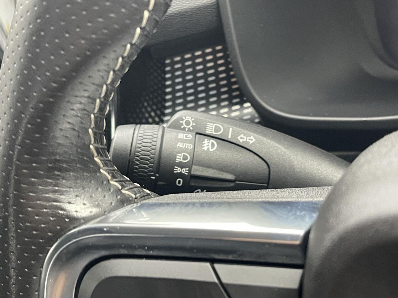 Volvo XC40 - Image 36