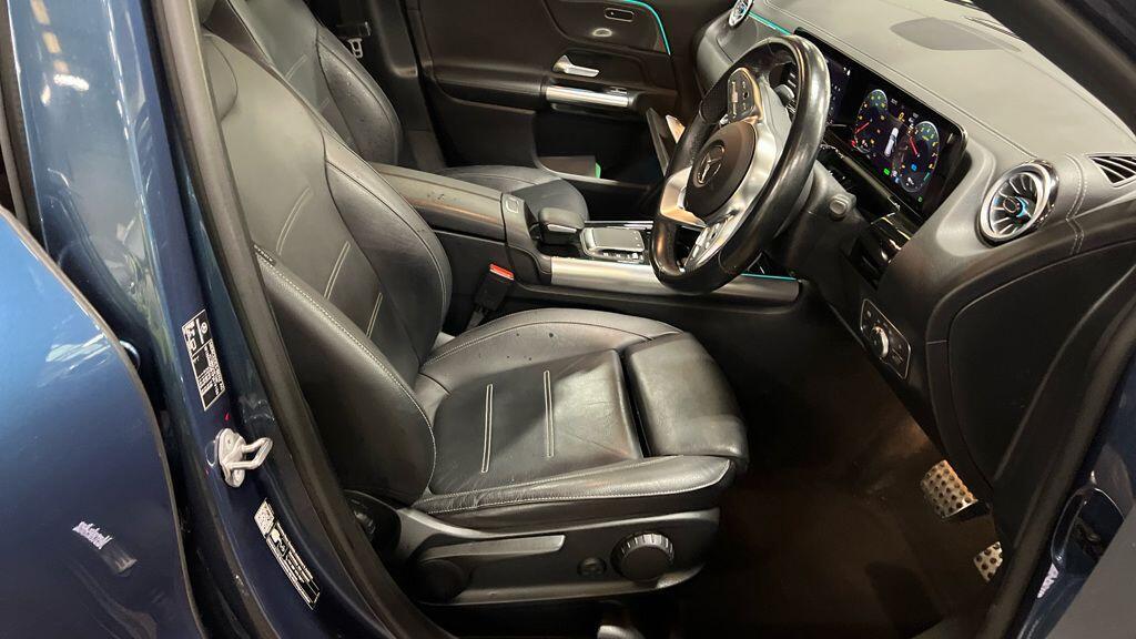 Mercedes-benz GLA - Image 9