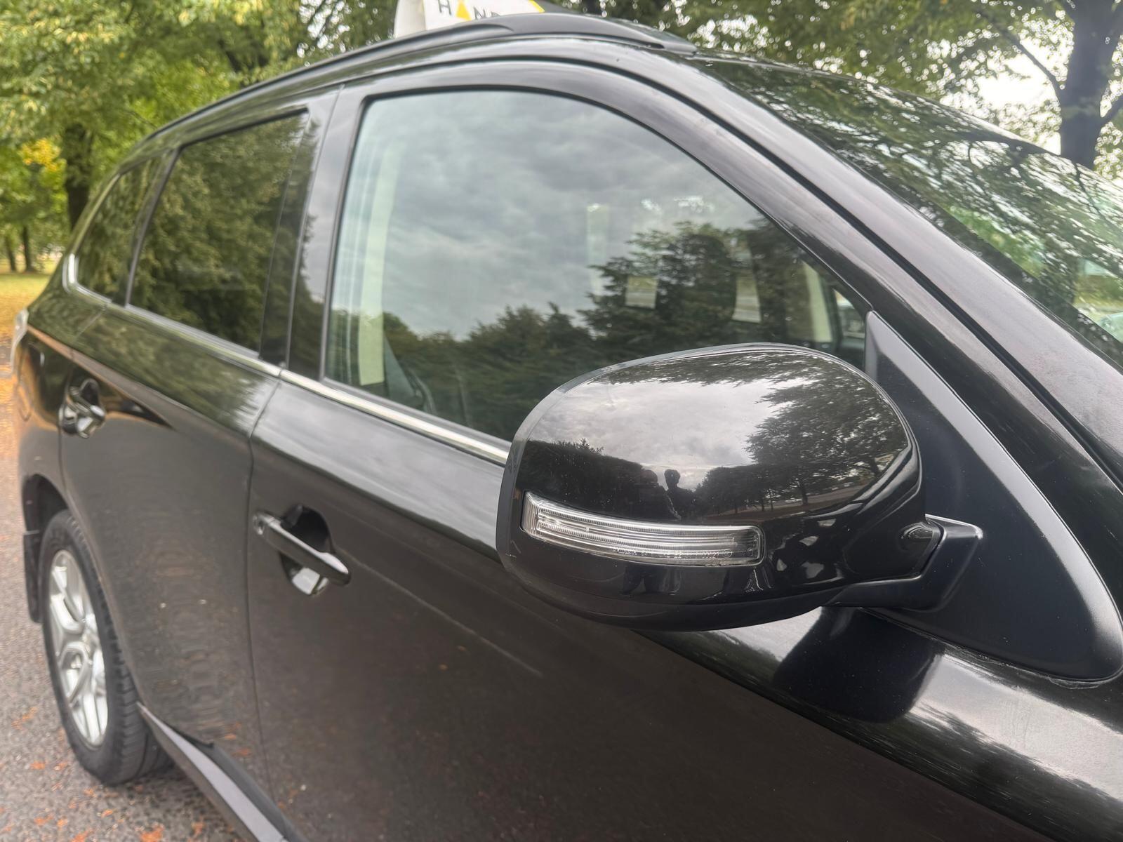 Mitsubishi Outlander - Image 13