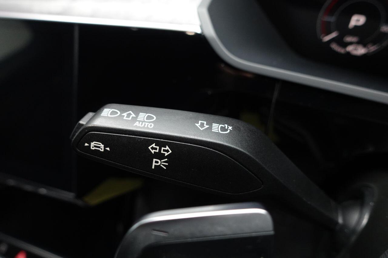 Audi E-Tron - Image 52