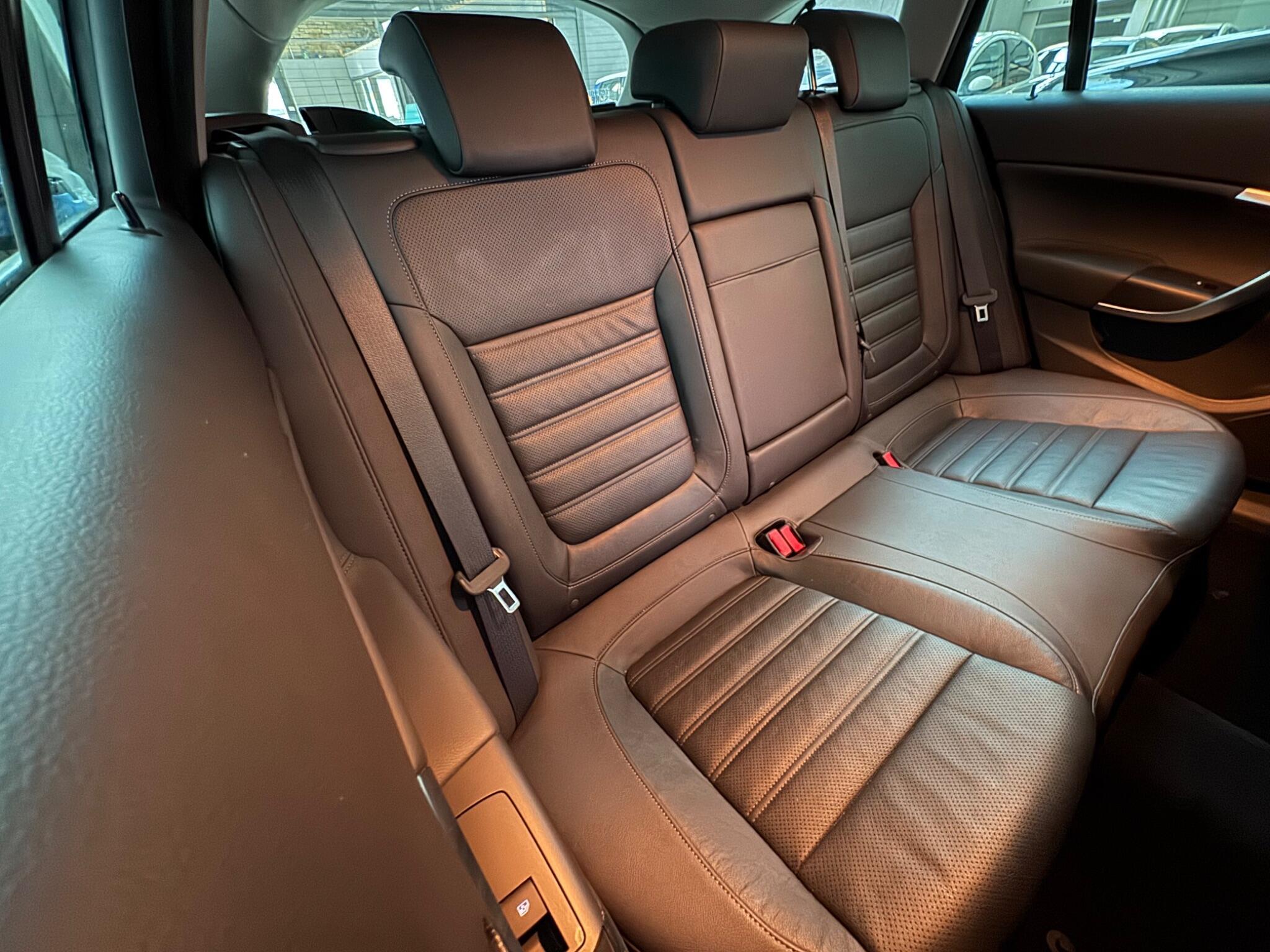 Vauxhall Insignia - Image 12