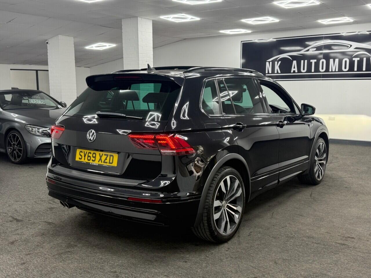 Volkswagen Tiguan - Image 3