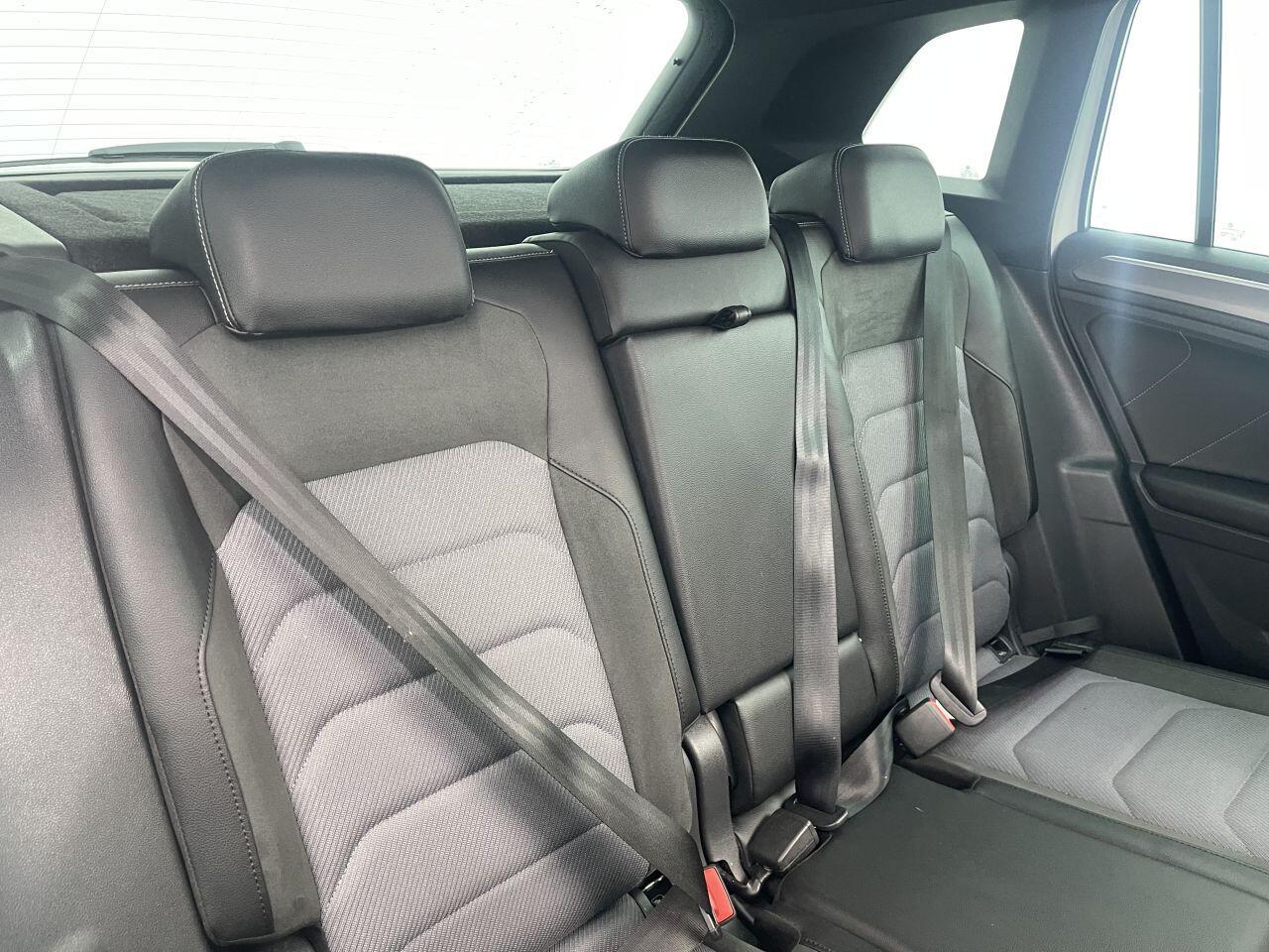 Volkswagen Tiguan - Image 23