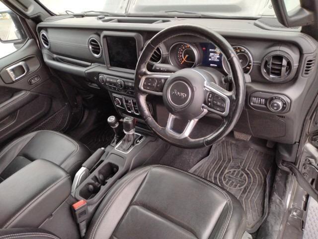 Jeep Wrangler - Image 4