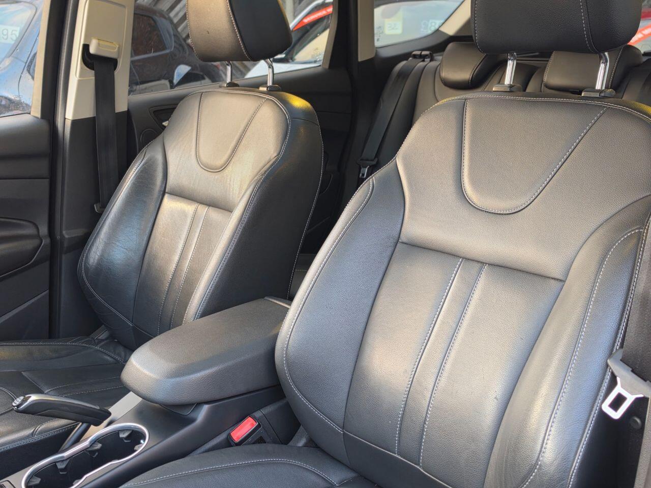 Ford Kuga - Image 18