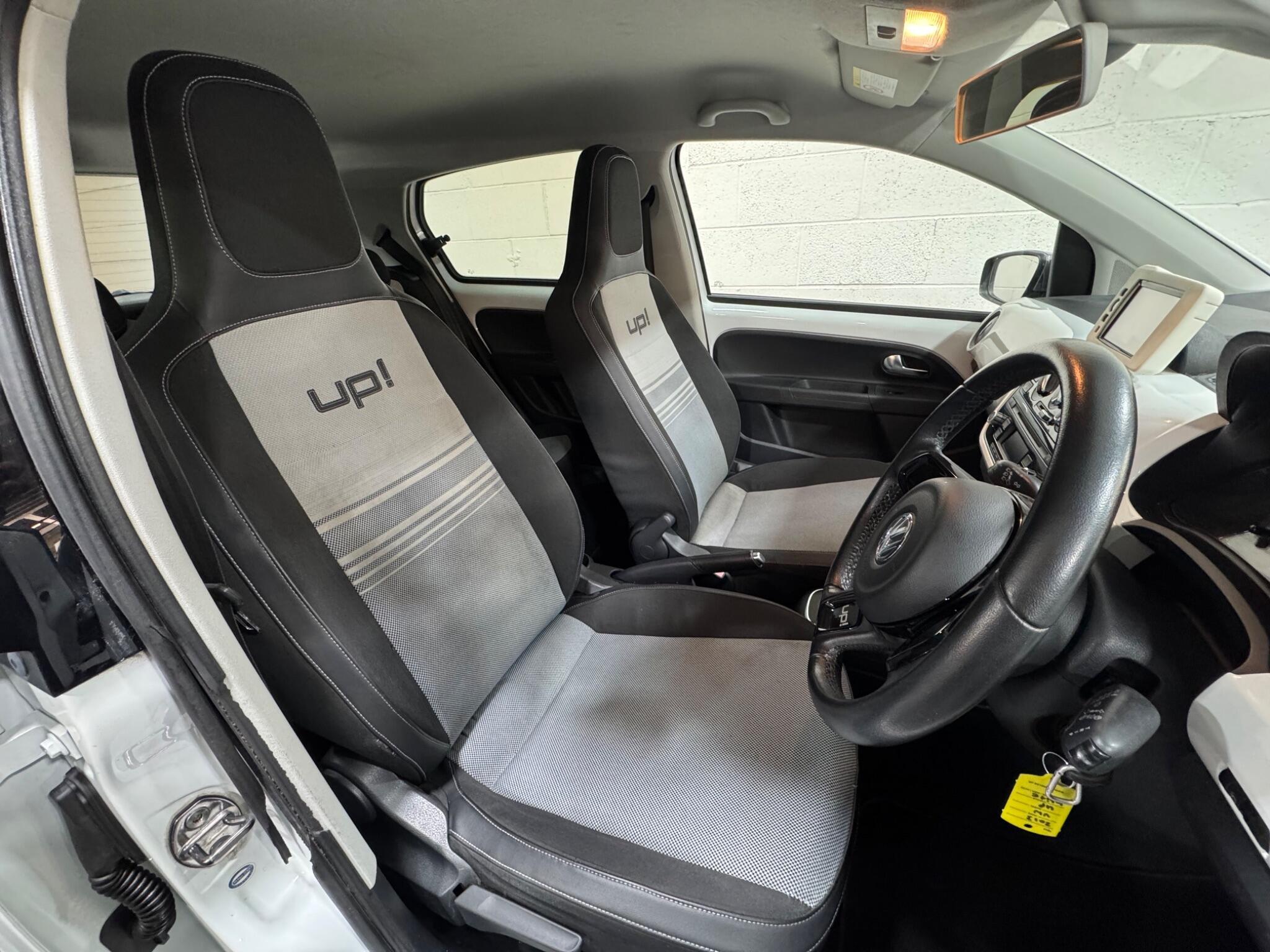 Volkswagen up! - Image 7
