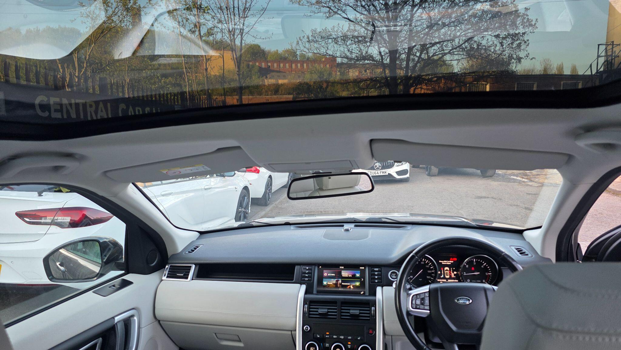 Land Rover DISCOVERY SPORT - Image 35